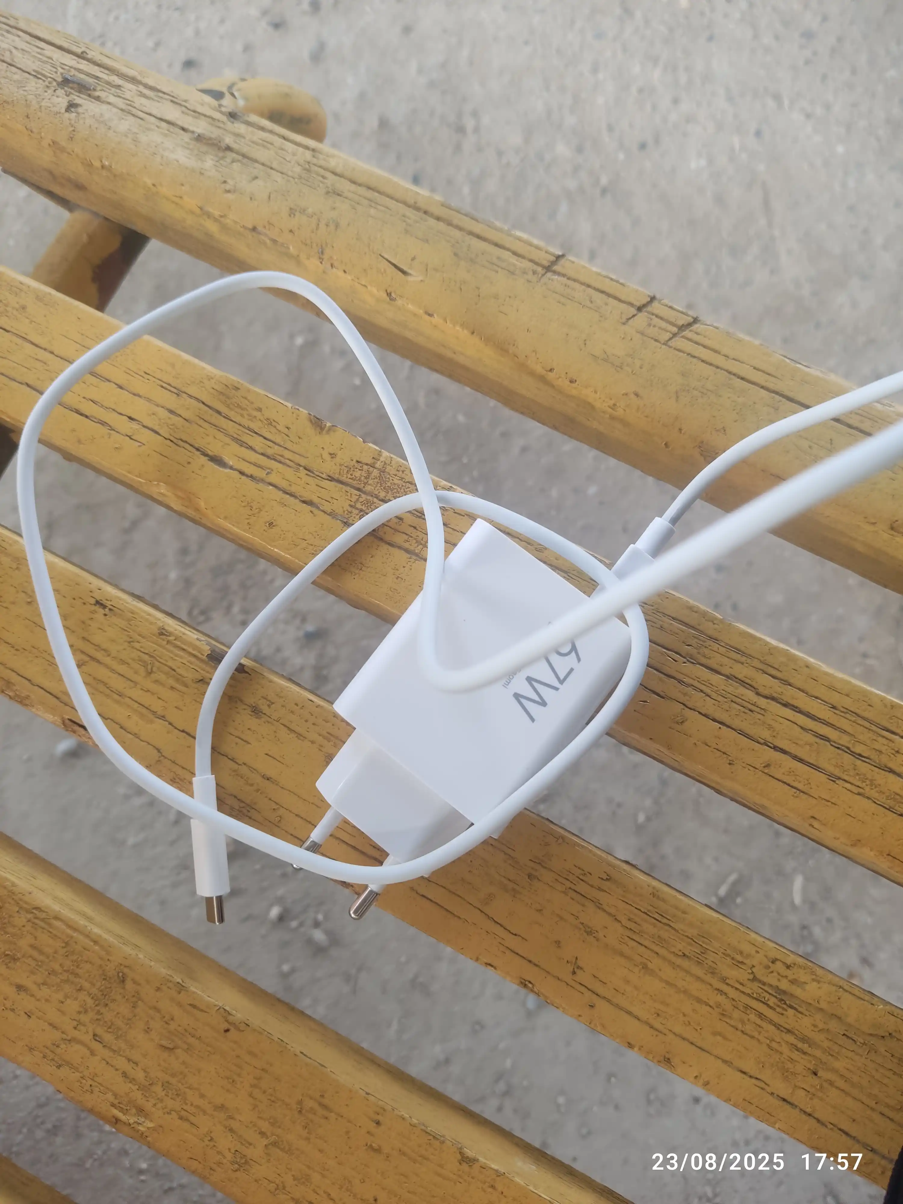 Xiaomi Turbo 67W % quvvatlash qurilmasi Typ-C kabel bilan