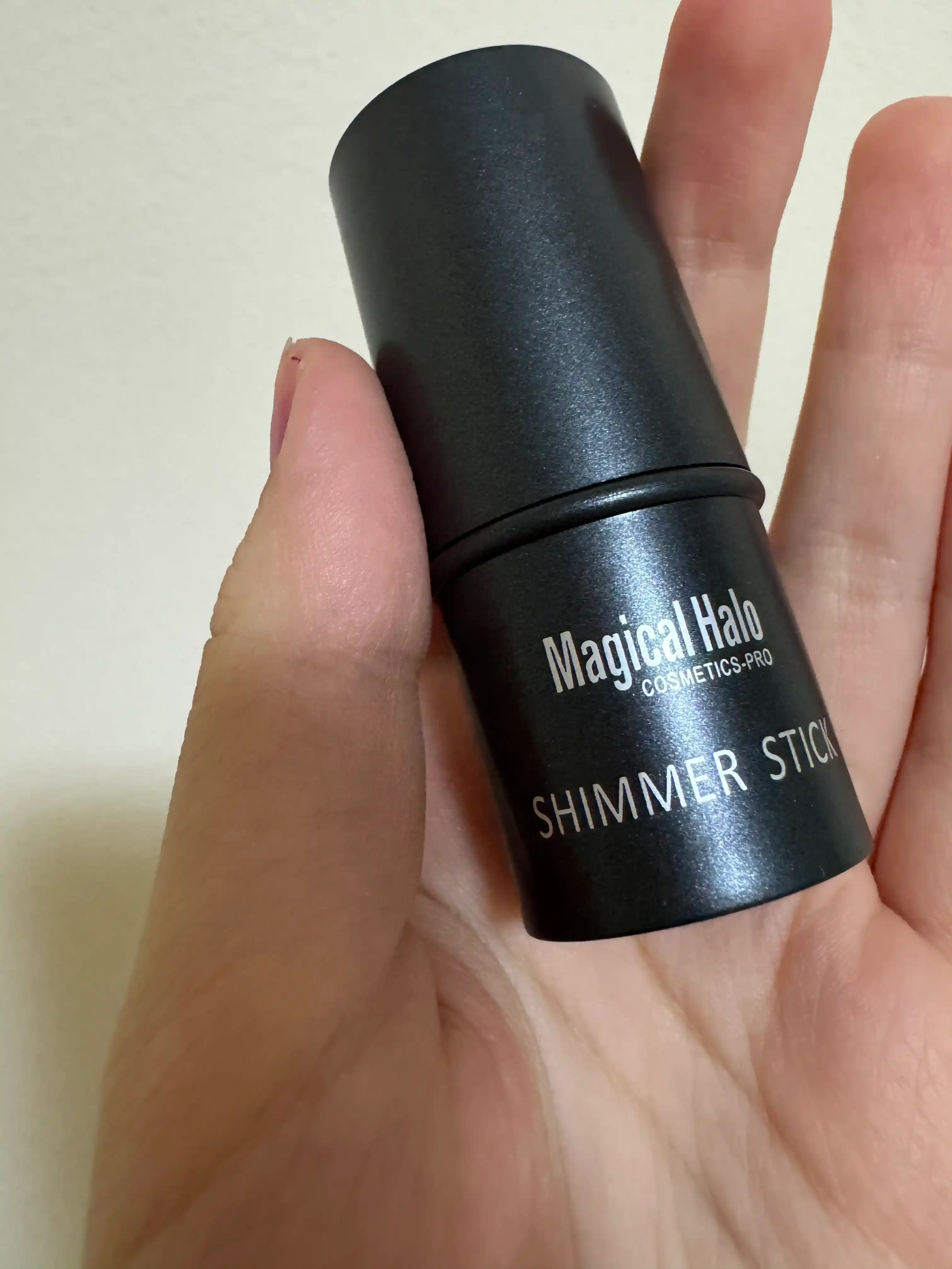 Xaylayter "Magical Halo", yuz va tana uchun, stikda