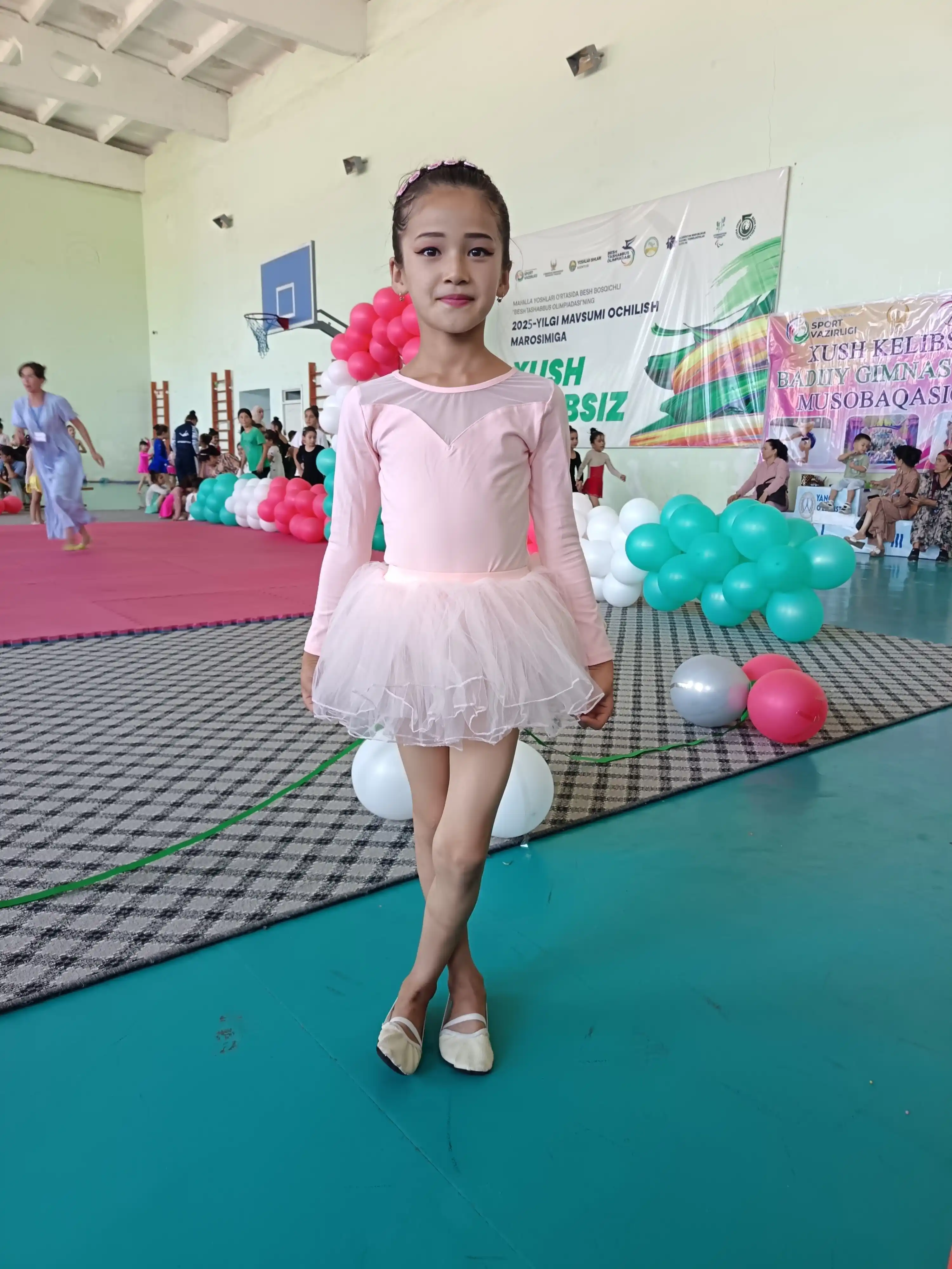 Gimnastika, raqs va balet uchun trikotaj forma, uzun va kalta yengli