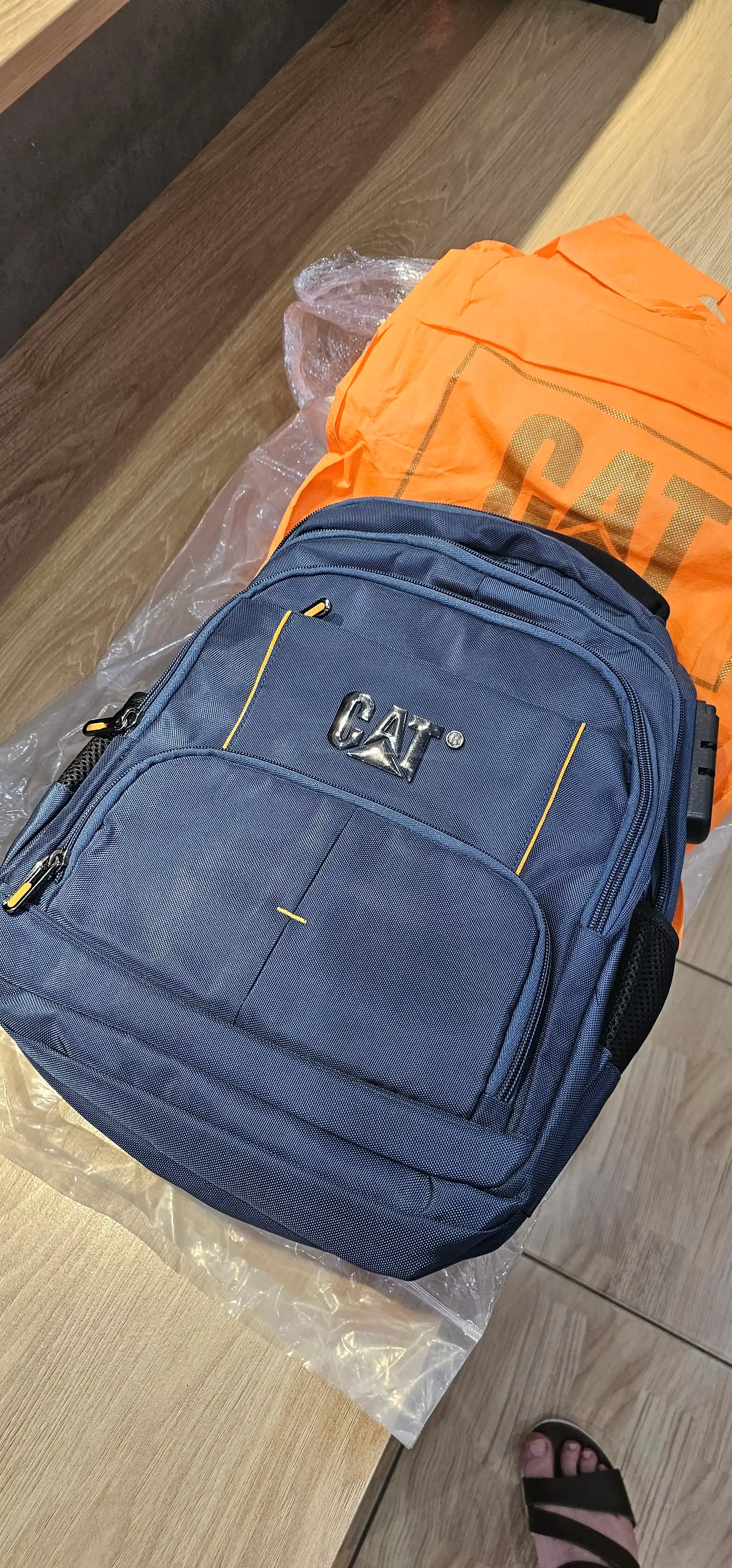 Caterpillar CAT C5006# maktab erkaklar ryukzagi, 30 × 38 × 12 sm, shahar, hajmi 20 litr