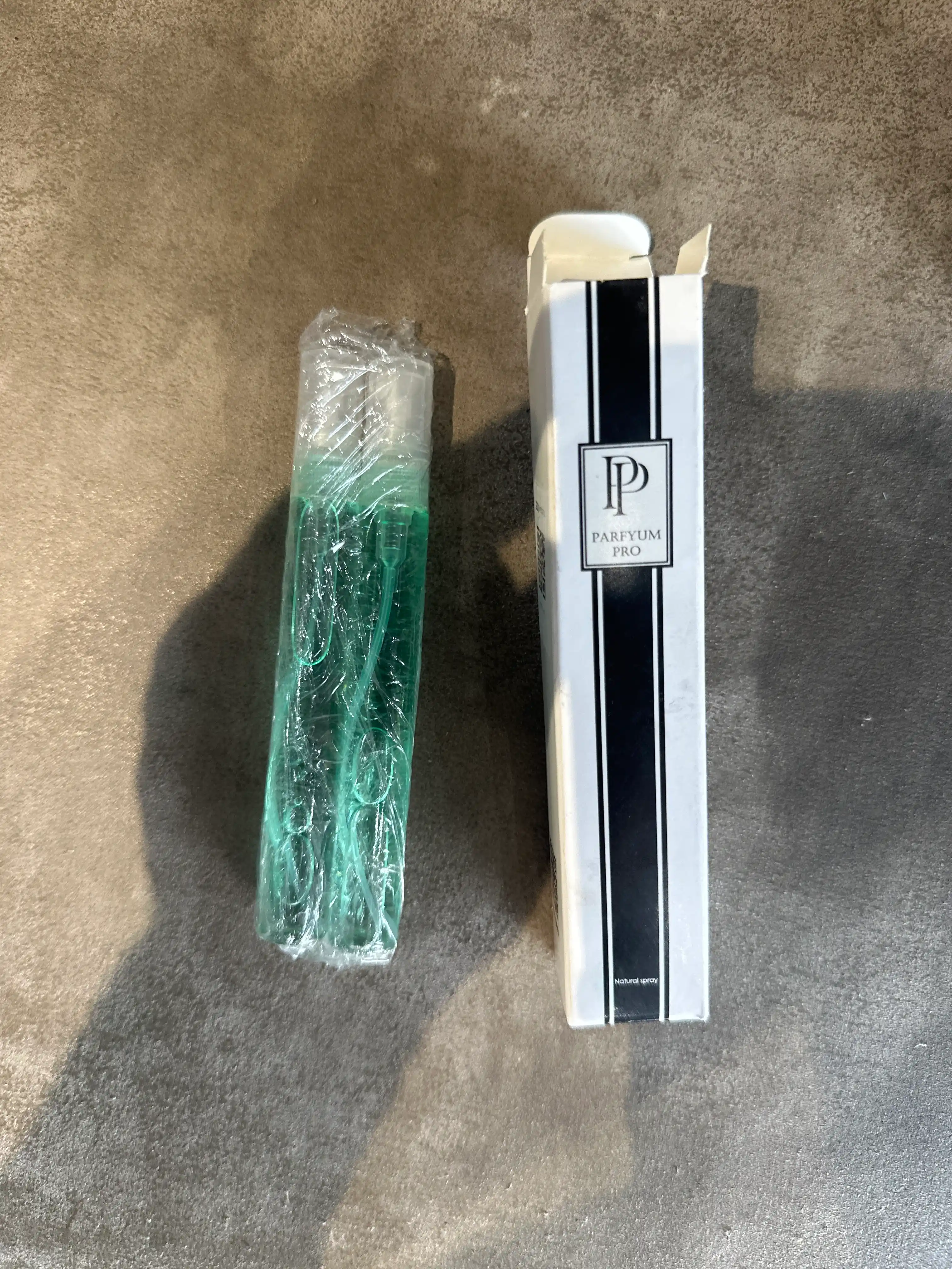 Erkaklar va ayollar uchun atir, parfum Byredo Marijuana, parfum suvi Parfyum Pro