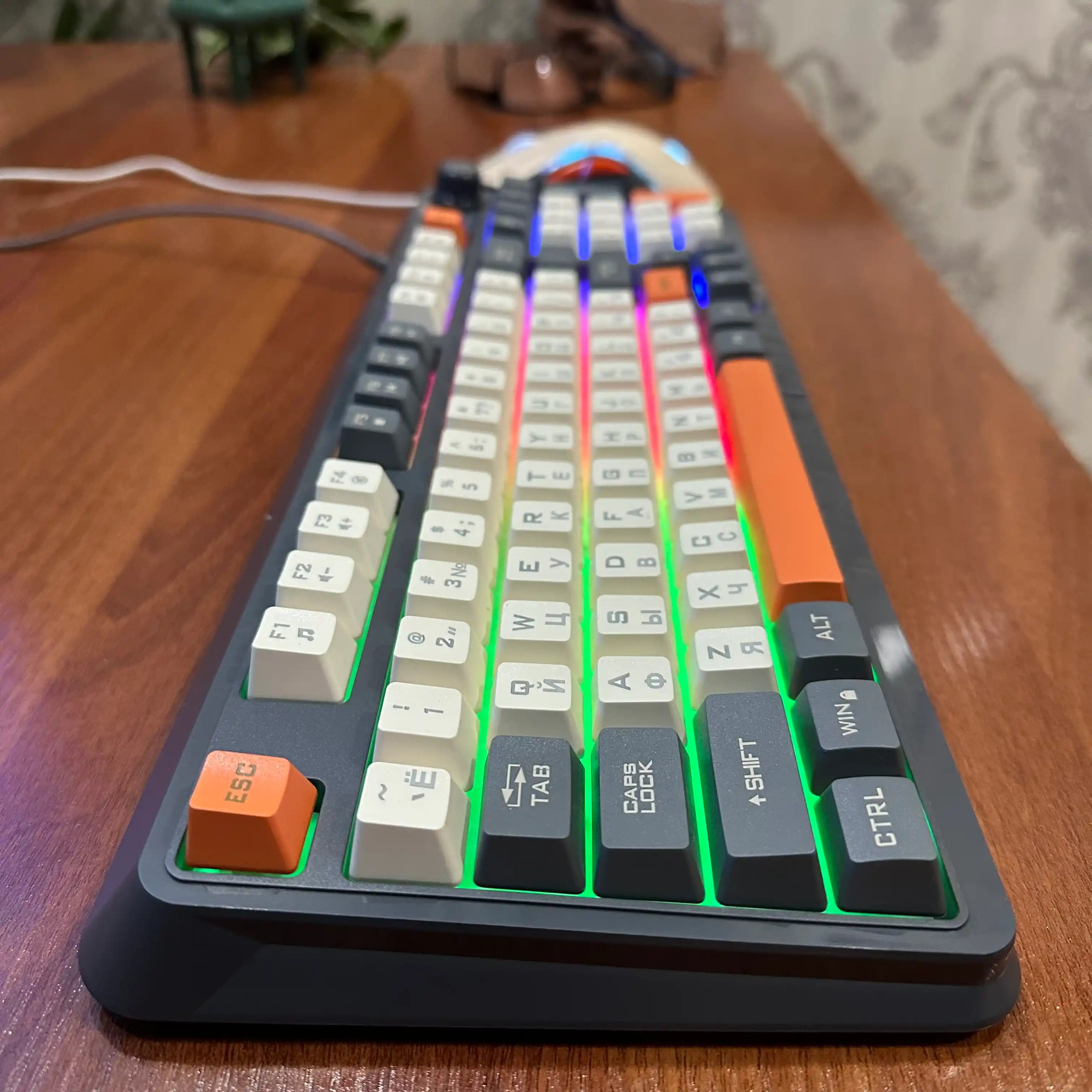 Игровая клавиатура с мышью K820, 94-клавишная, RGB-подсветка