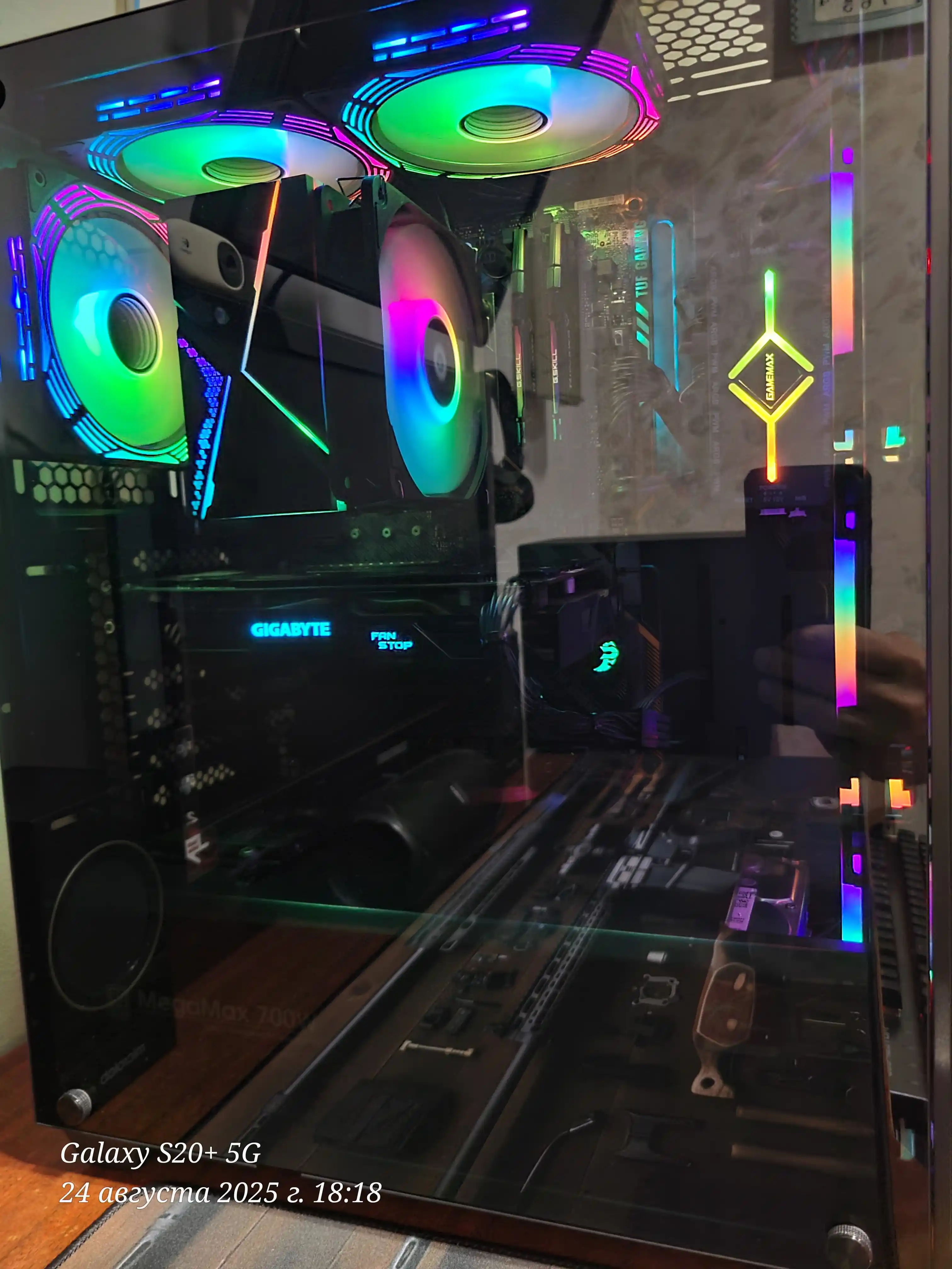 Набор вентиляторов GameMax KF300 3×120 мм ARGB с V4.0 HUB и пультом управления