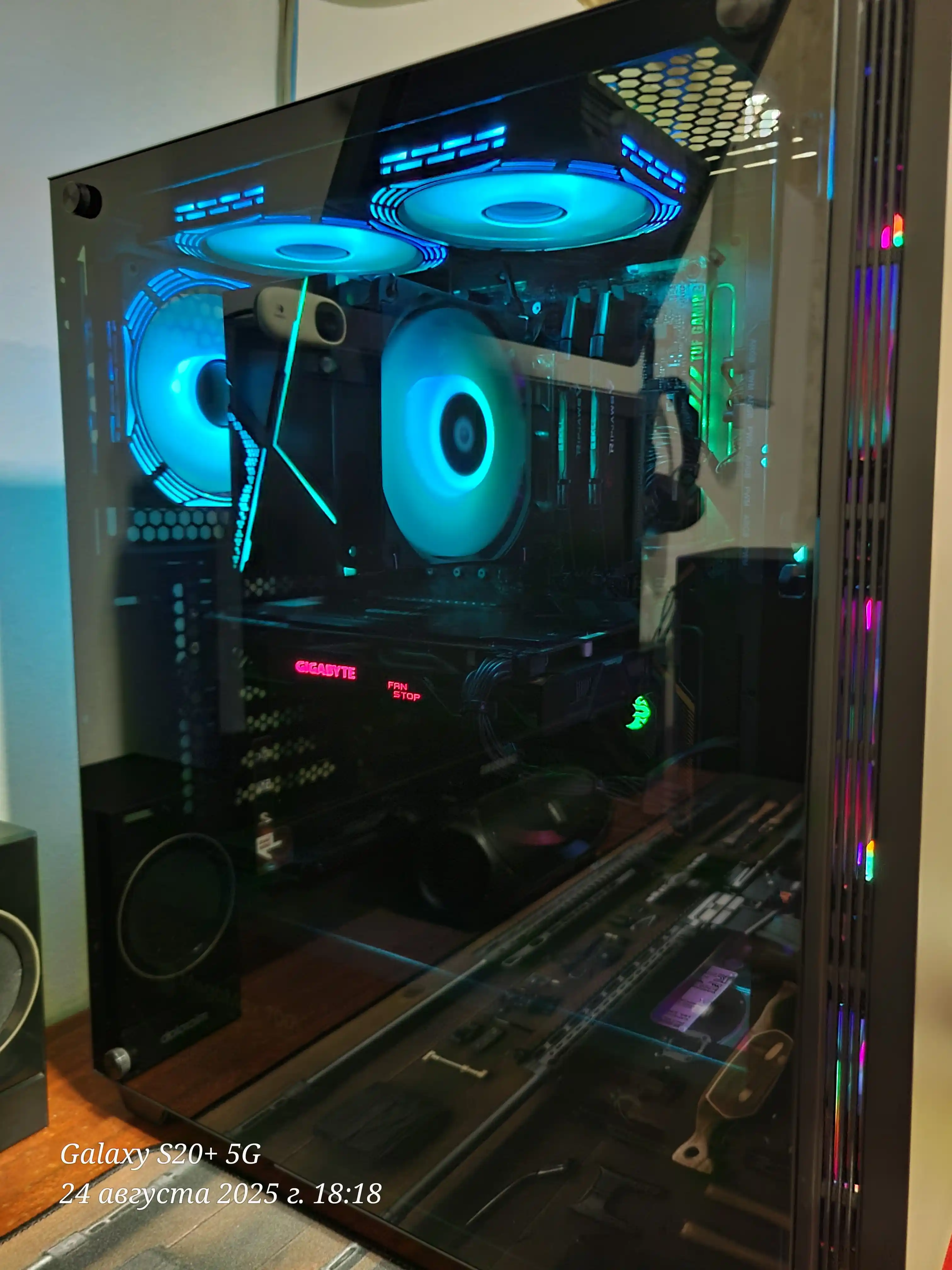 Набор вентиляторов GameMax KF300 3×120 мм ARGB с V4.0 HUB и пультом управления