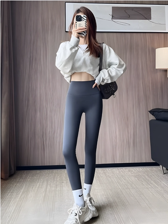 Sport legginslari, ayollar sport kiyimlari, fitnes uchun legginslar