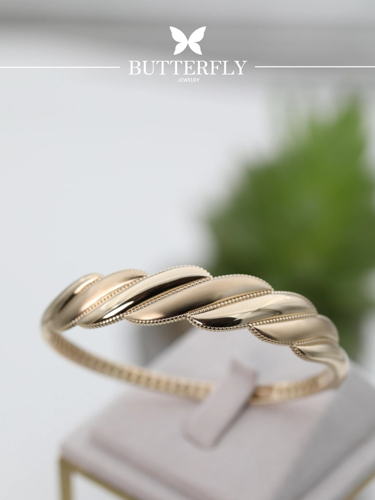 Ayollar va qizlar uchun oltin bilaguzuk,Model B62B,  8.02 gr, 585 probali,  BUTTERFLY