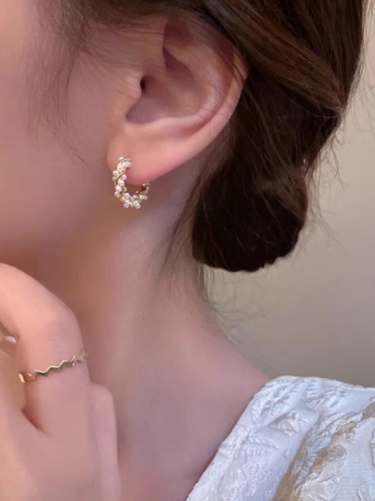 Серьги для девочек и женщин
