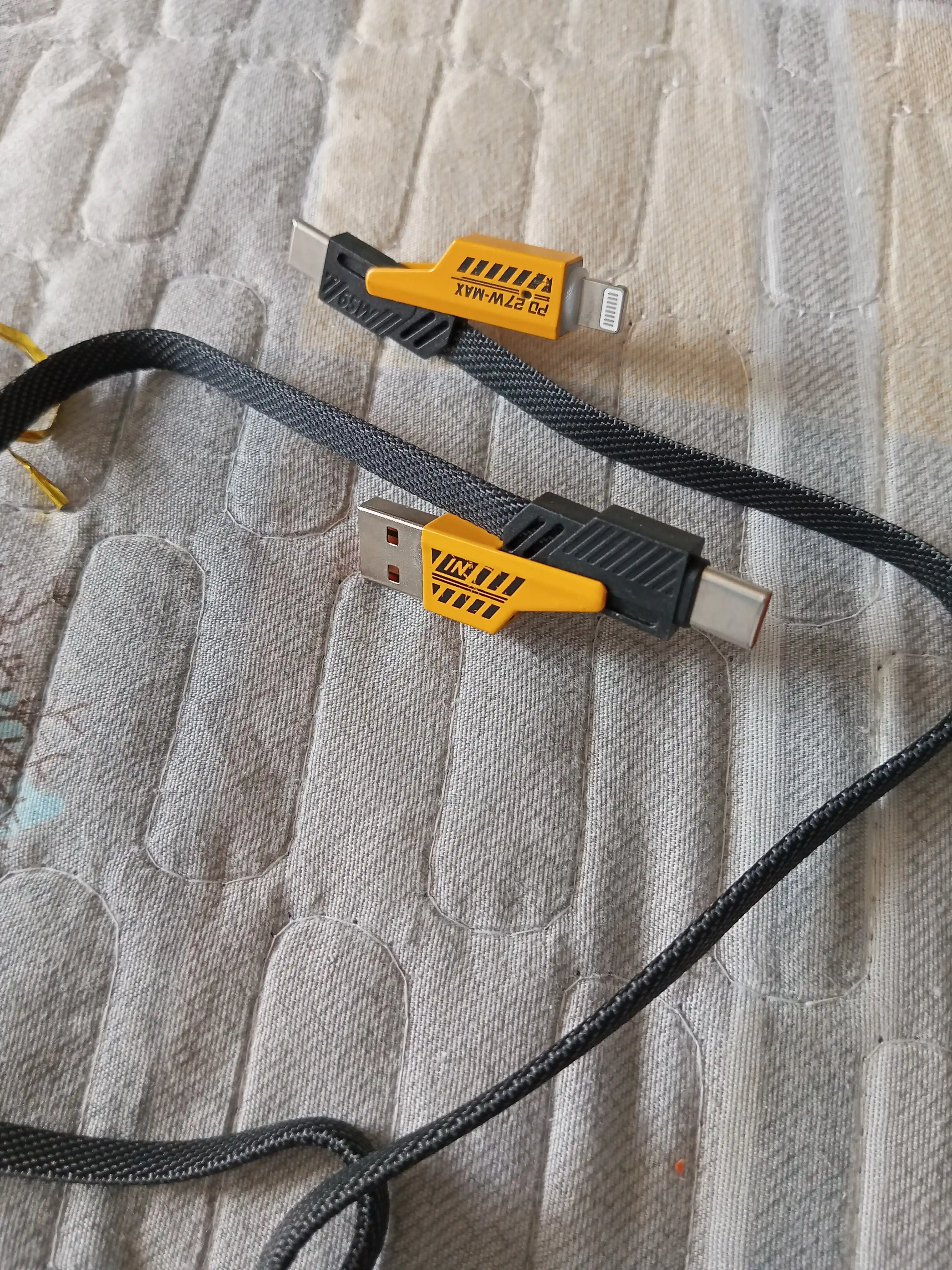 USB  4 TASI BITADA Turbo, Type-C/Lightining - USB-A/Type C turbo zaryadlash tezkor zar