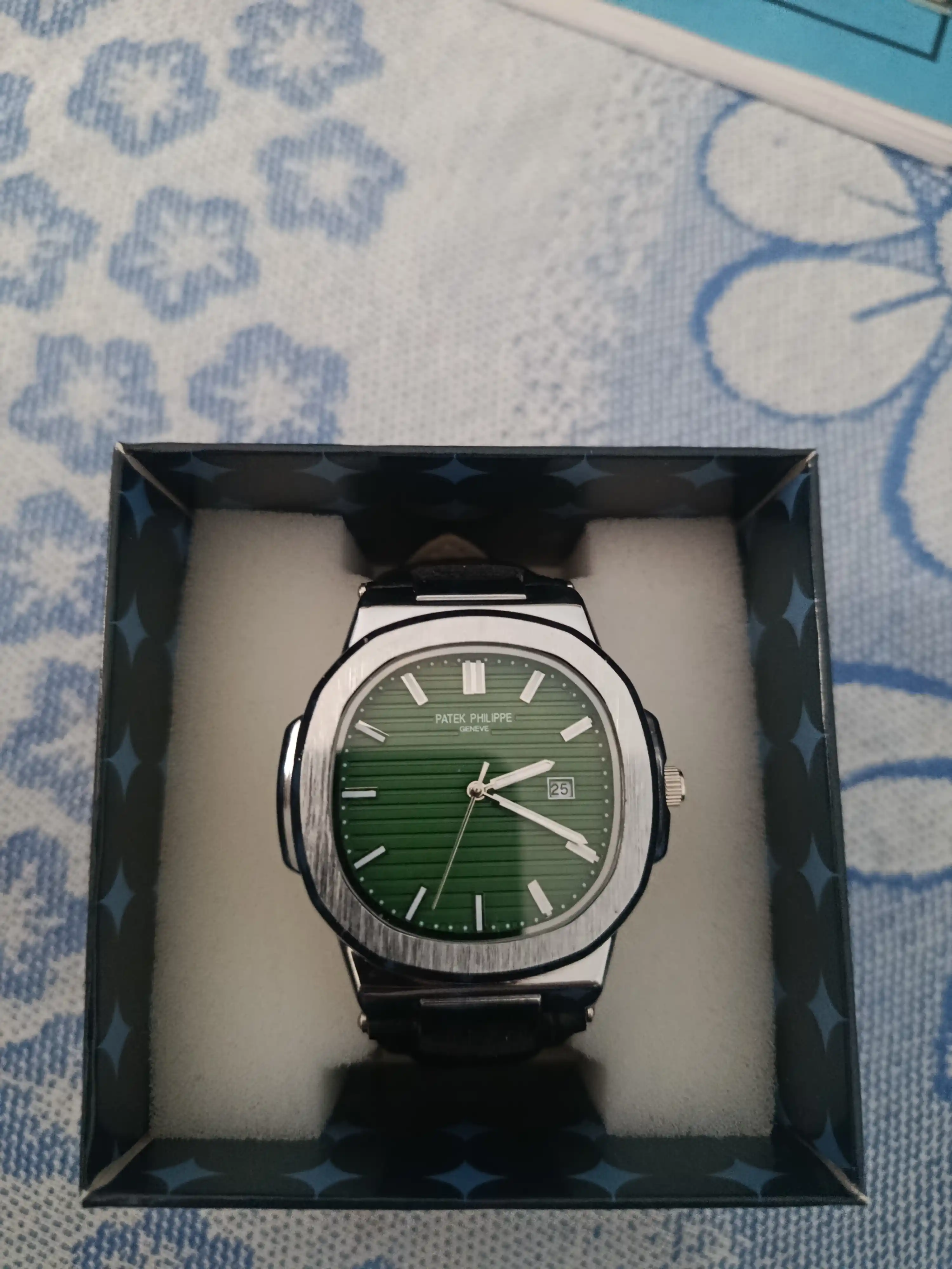 Erkaklar qo'l soati Patek Philippe, sovg'a qutisi bilan