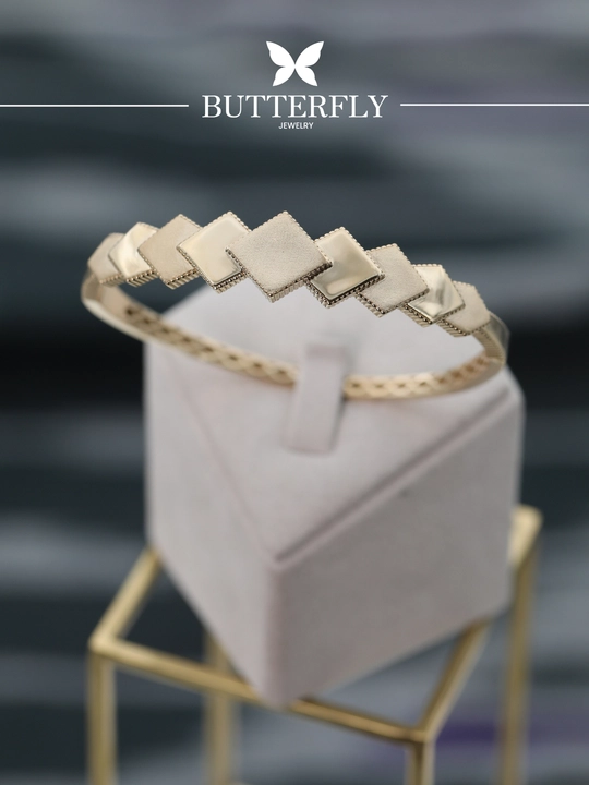Ayollar va qizlar uchun oltin bilaguzuk,Model B63B,  9 gr, 585 probali,  BUTTERFLY