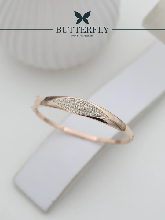Ayollar va qizlar uchun oltin bilaguzuk, Model B75B, 8.86 gr, 585 probali, BUTTERFLY