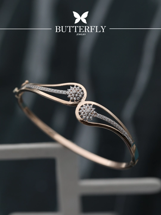 Ayollar va qizlar uchun oltin bilaguzuk, Model B76B, 8.85 gr, 585 probali, BUTTERFLY