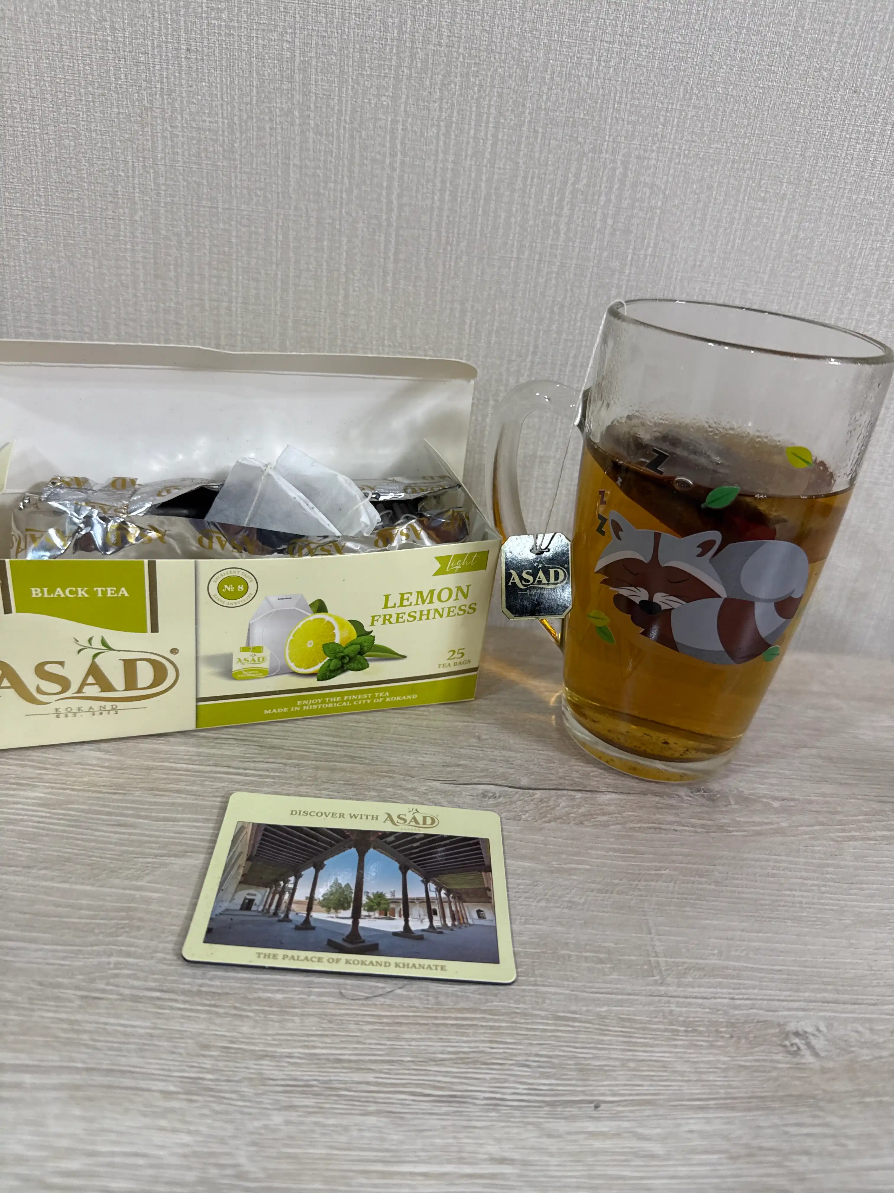 Черный чай Asad фруктовый, 25 пакетиков, вкус клубника,малина, лимон,бергамот