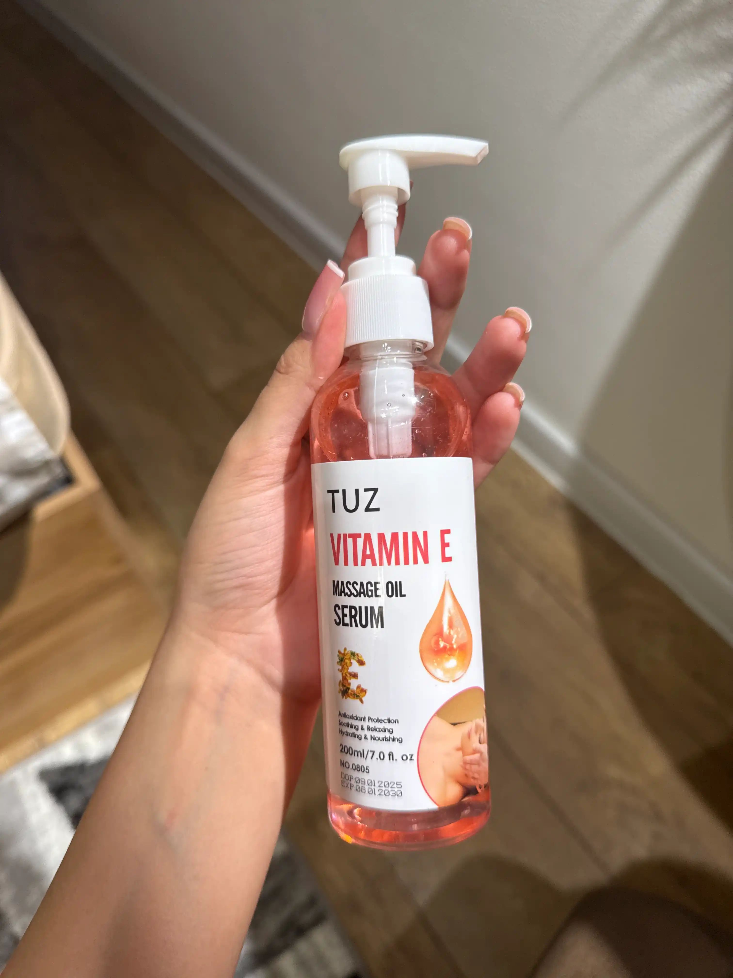 Tabiiy massaj uchun yog' turli ekstraktlarga ega, 200 ml