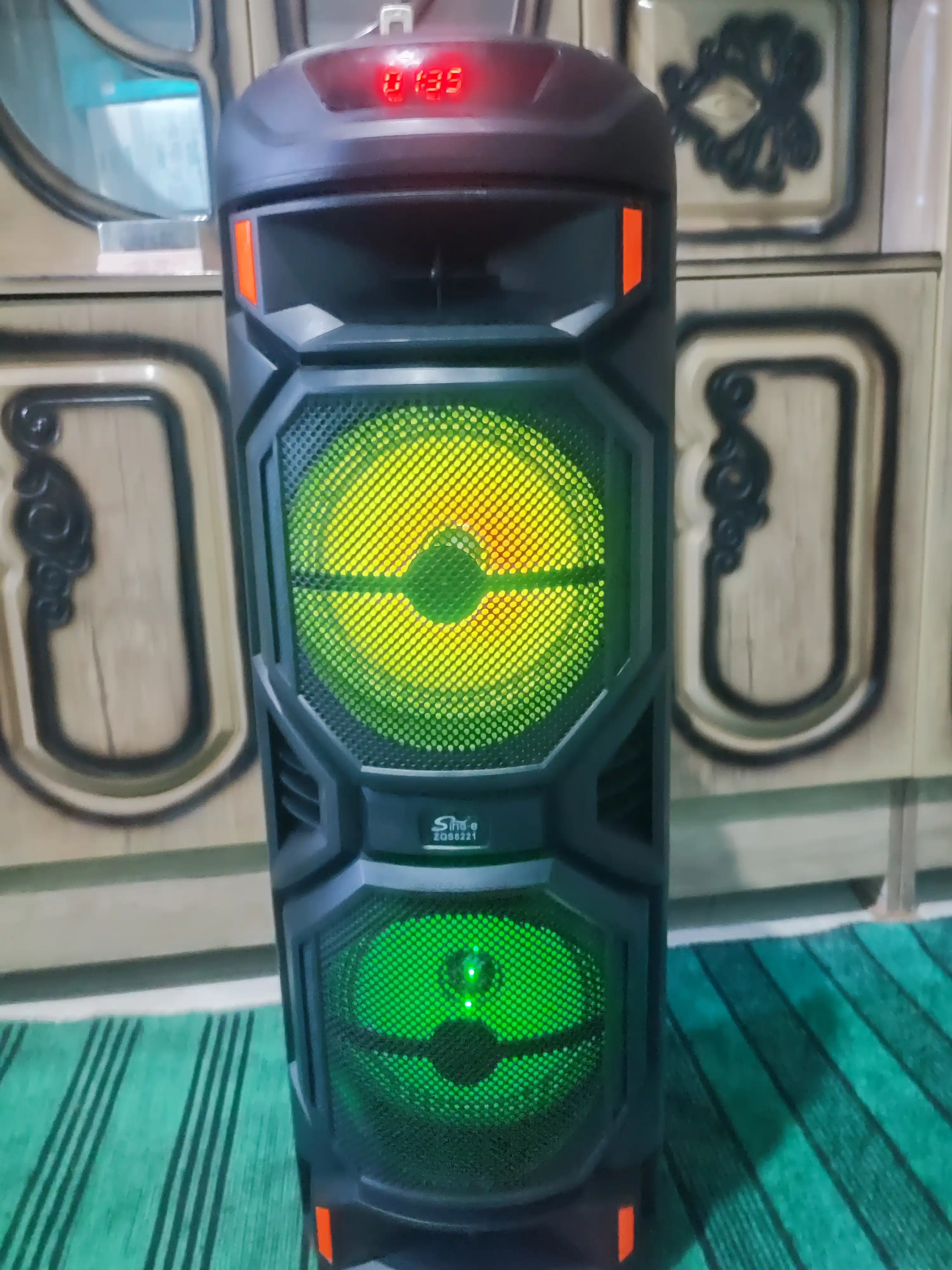 Караоке колонка Sing-e ZQS-8221, ZQS-8301, ZQS-8302, ZQS-8220S, Bluetooth, RGB, с микрофоном и пультом 