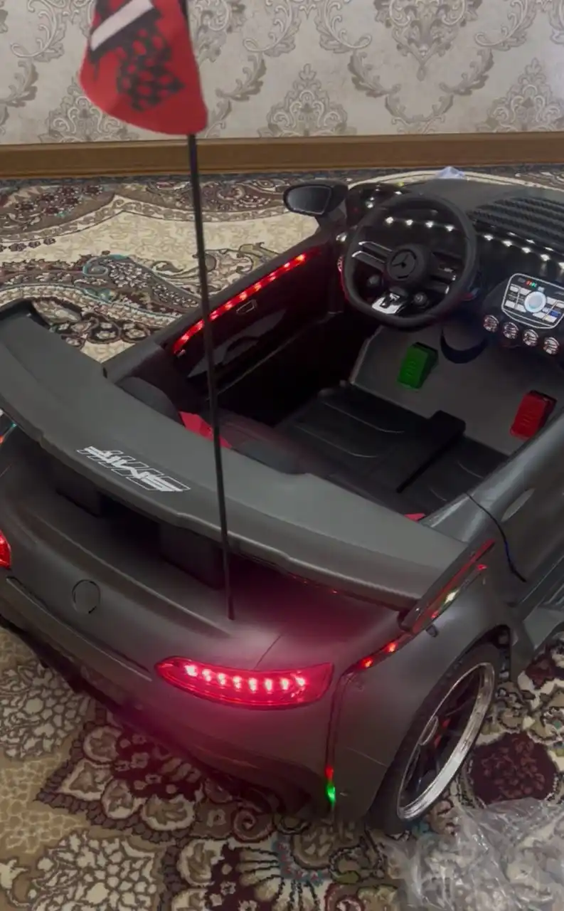 Детский электромобиль Mercedes-Benz AMG + дрифт