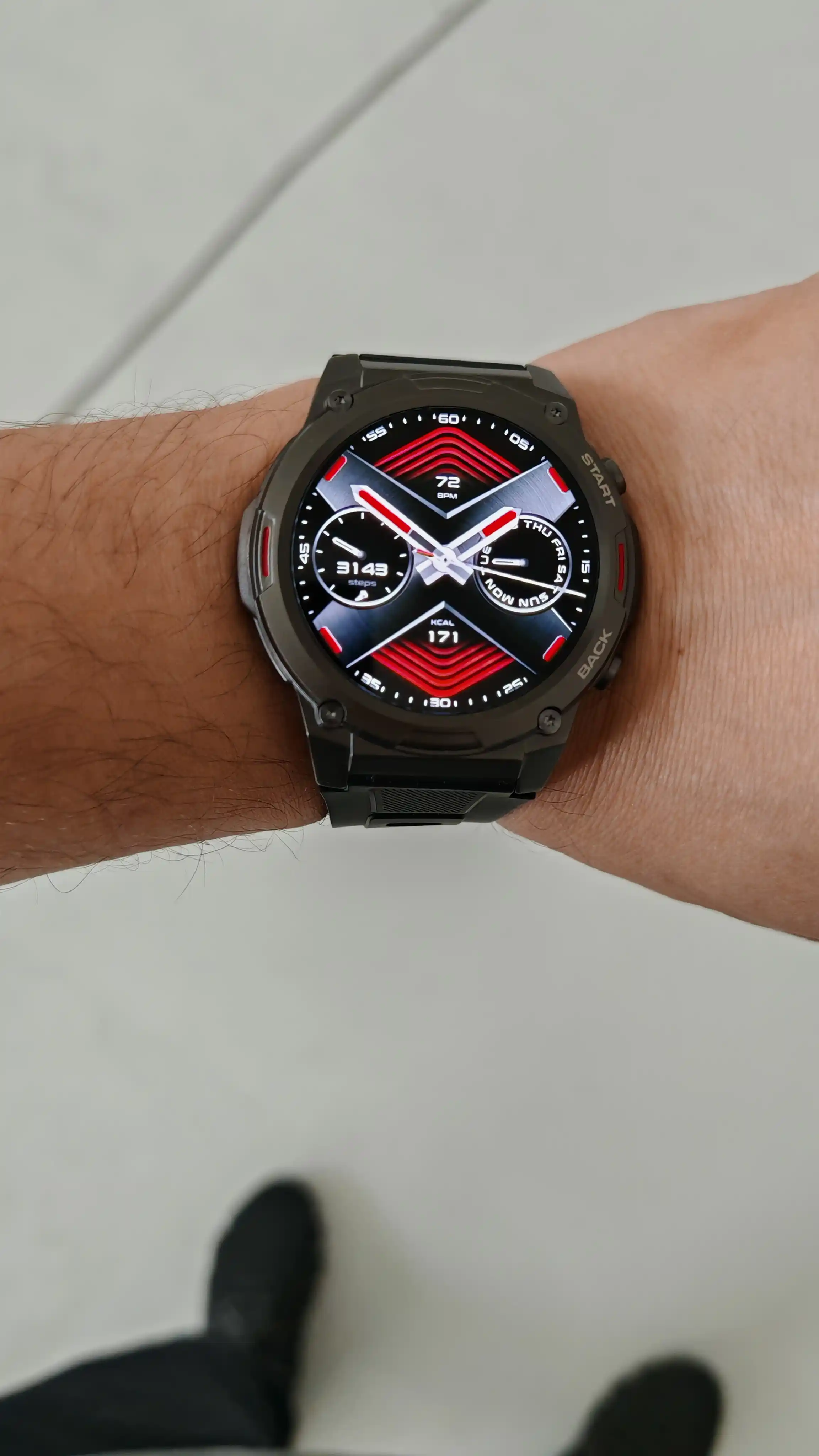 Aqlli soat Zeblaze Vibe 7 Pro, AMOLED ekranli, Bluetooth qo‘ng‘iroq, yurak urishi va SpO₂
