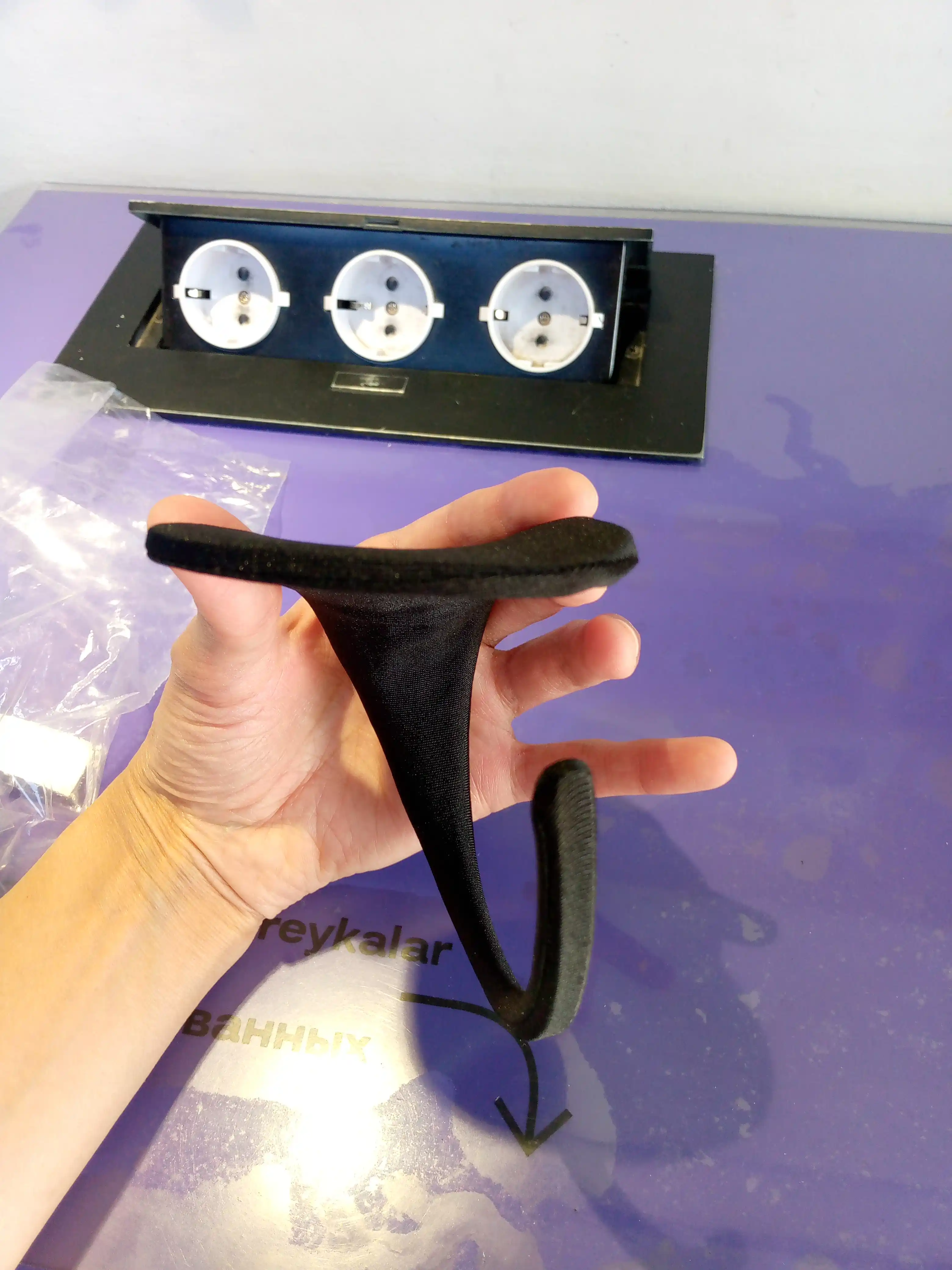 Trusiklar S-stringlar ayollar uchun, ekzotik