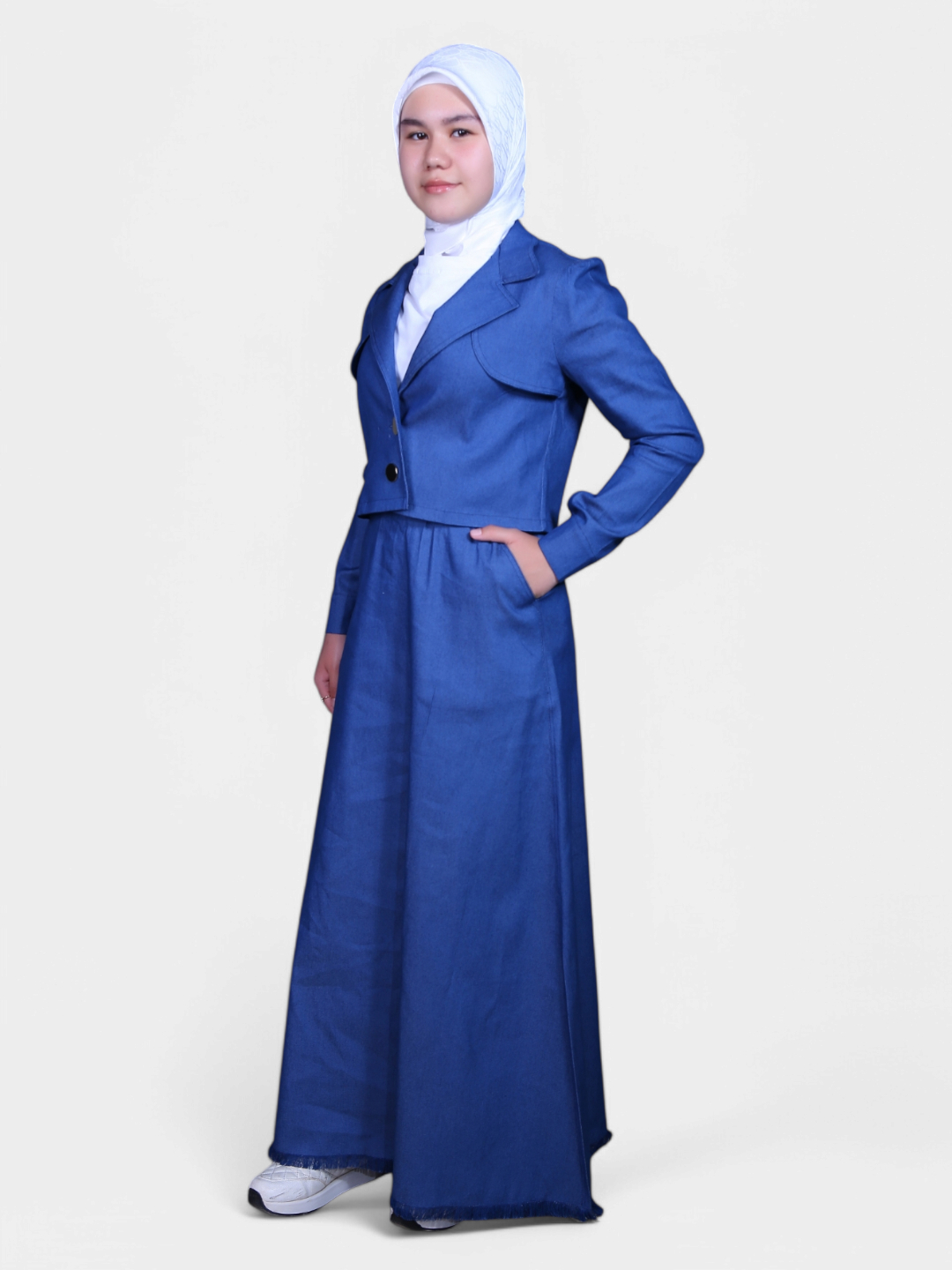 Tayt va yubka kiygan qizlar porno video Juda chiroyli trans porno