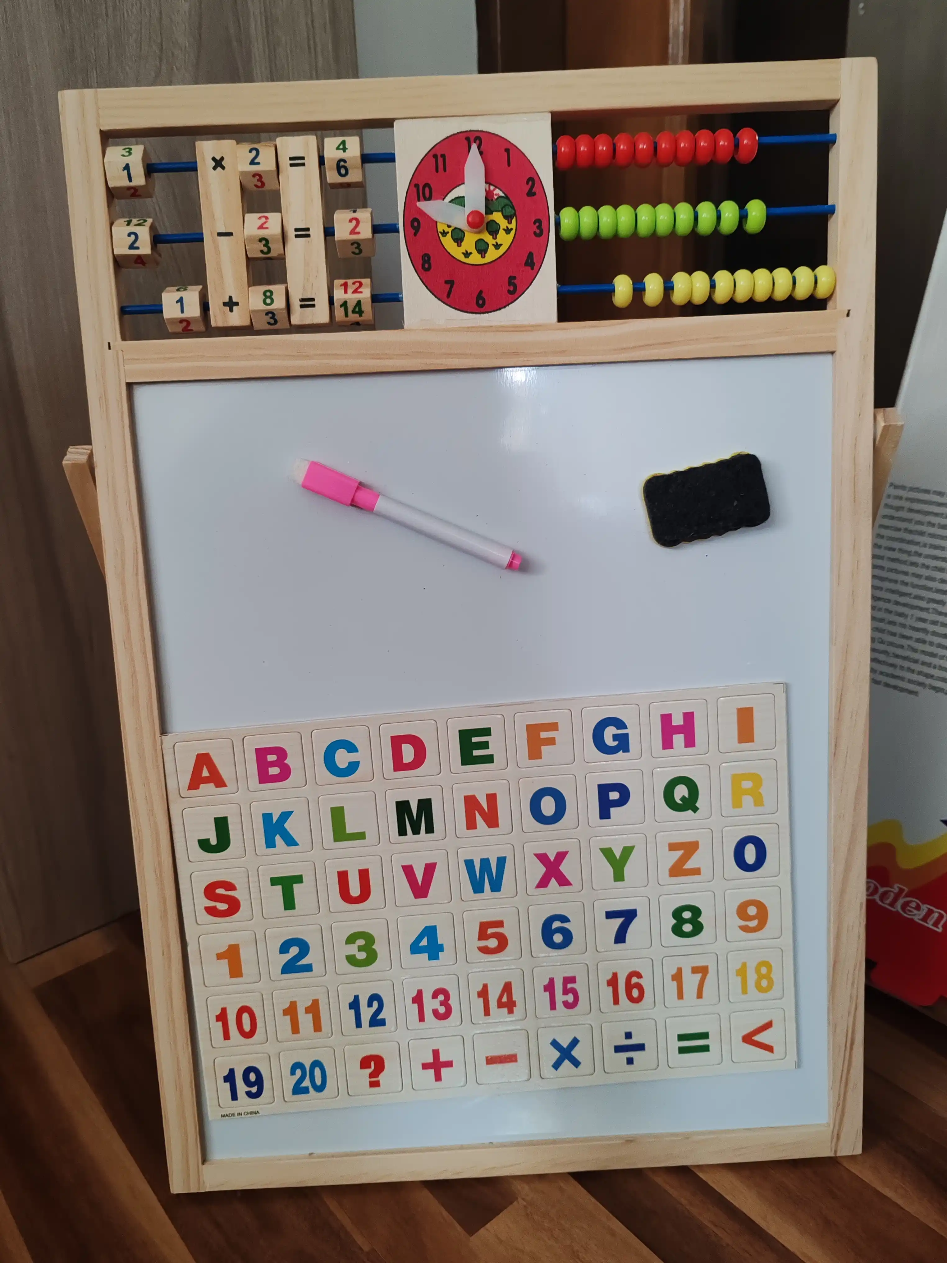 Bolalar molberti, melar va marker bilan chizish uchun magnit doska