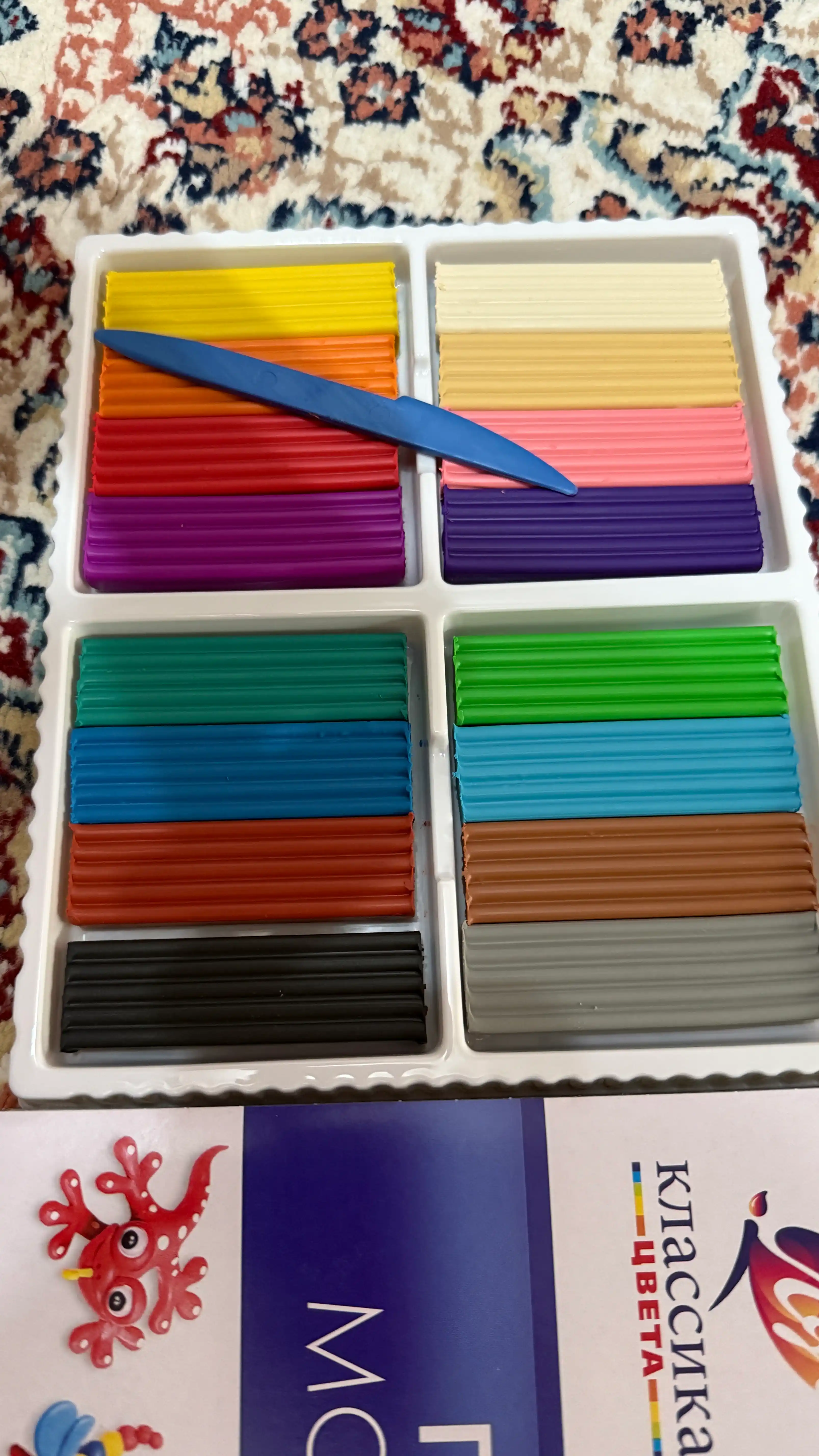 Bolalar plastilini Klassik Bolalik, 16 ta rang