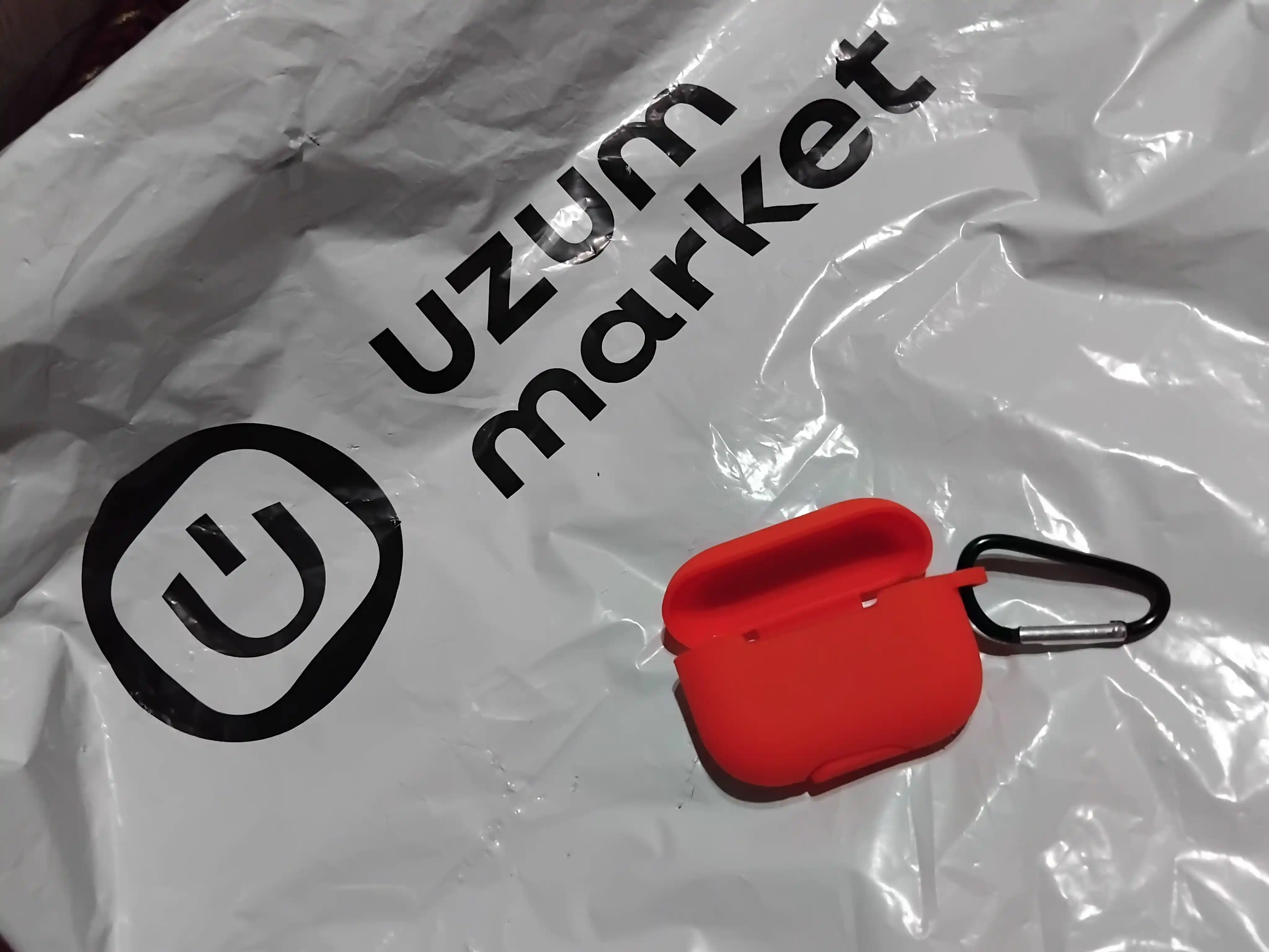 Силиконовый чехол для наушников Airpods Pro