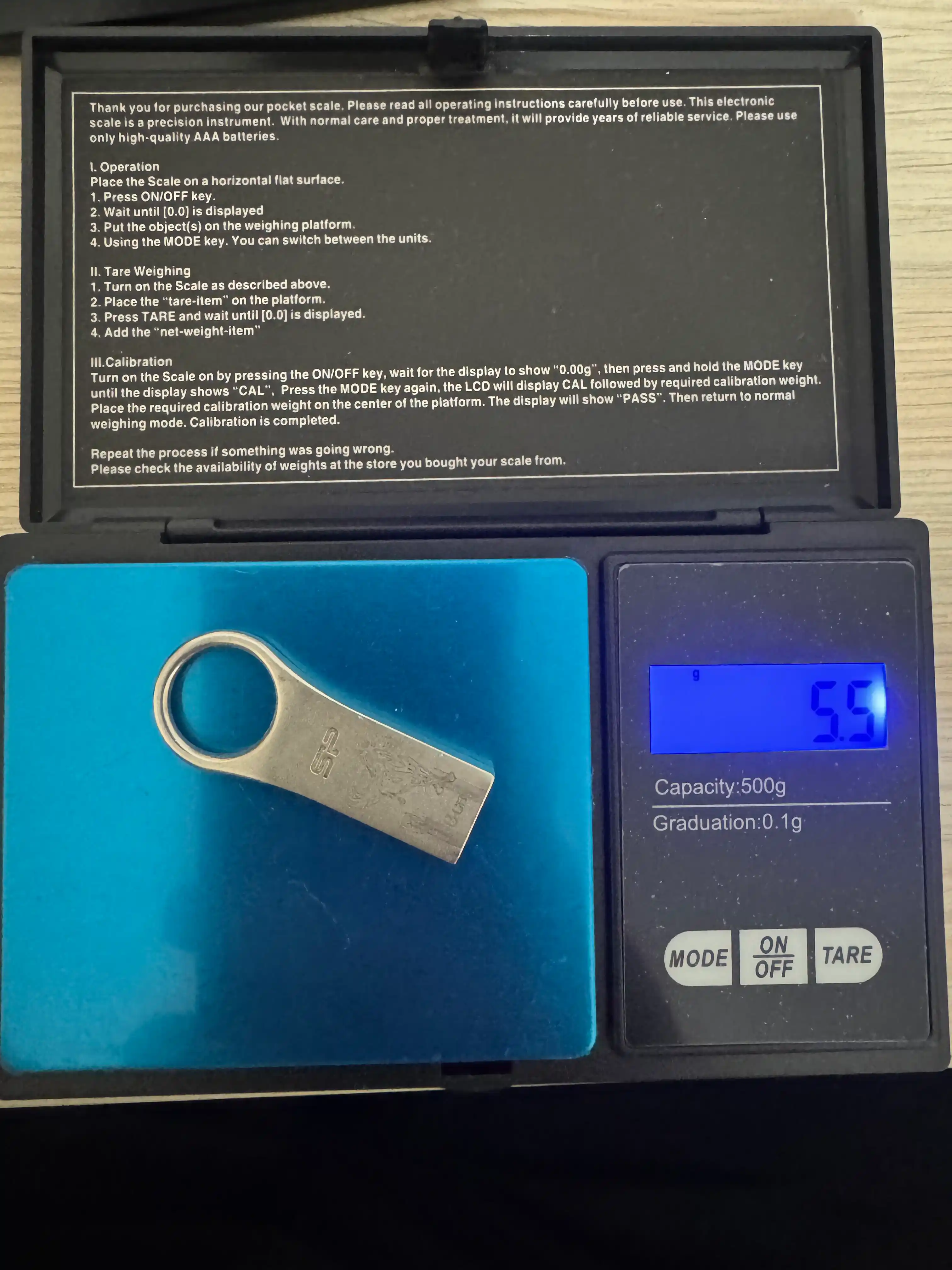 Tarozi, tarozi elektron pol tarozi, aniqligi 0,01 g gacha, yuklamasi 3000 g gacha