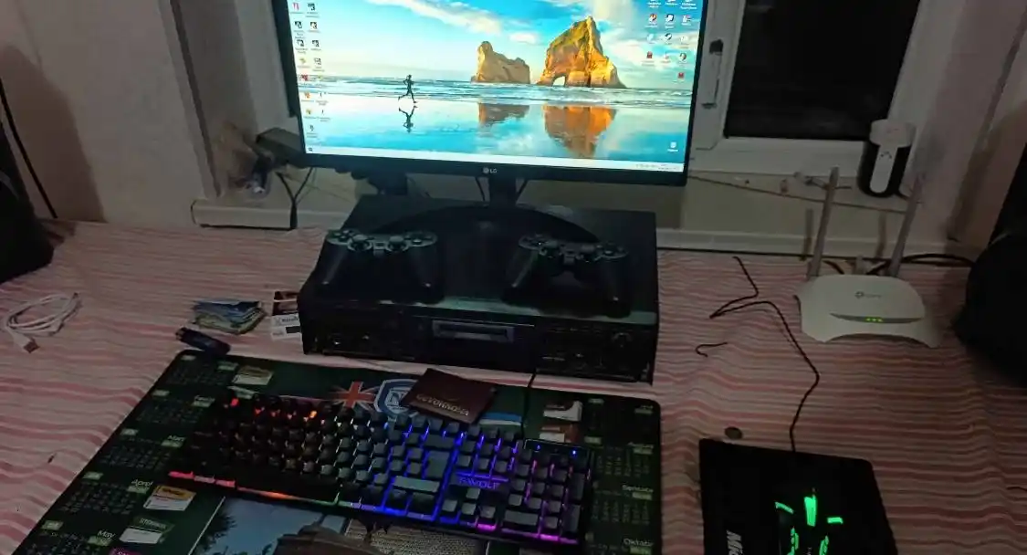 Simli mexanik klaviatura va sichqoncha, o'yin va ofis uchun RGB yoritgichli, shovqinsiz