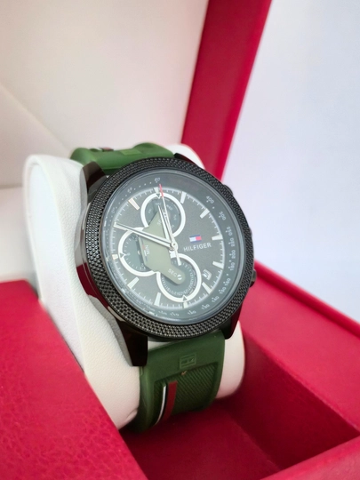 Мужские наручные часы Tommy Hilfiger, кварцевые — STATUSS-TOMMY-ЗЕЛЕН