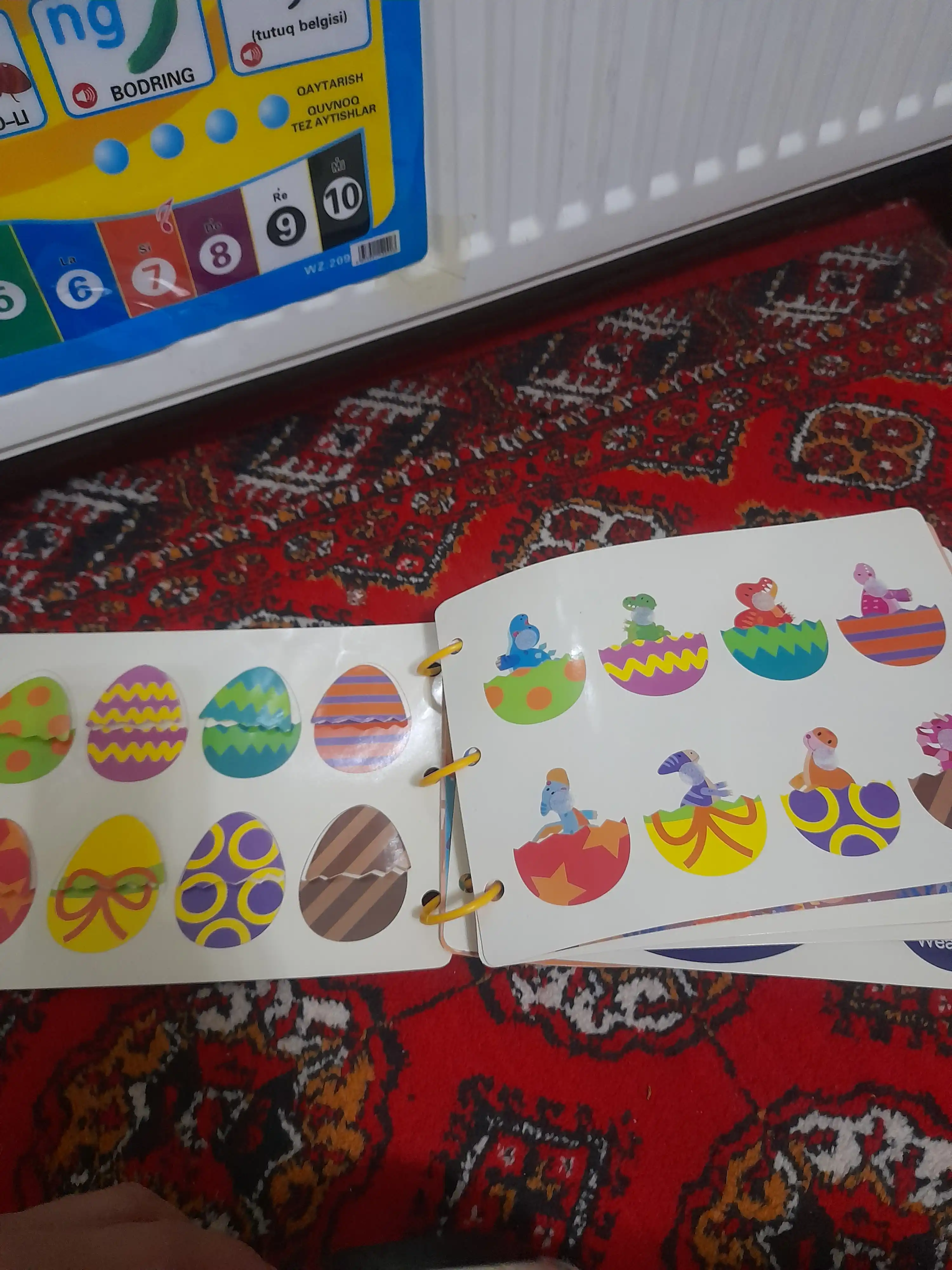 Развивающая книжка для детей BusyBook, Монтессори, липкий Бизибук на липучке