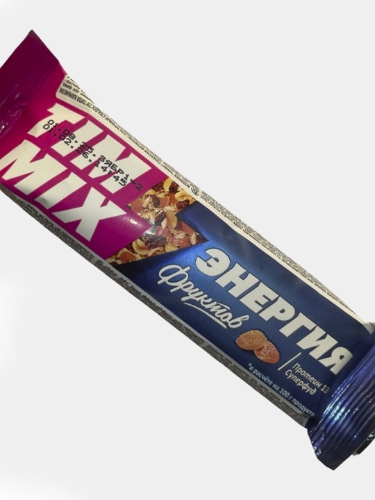 Energetik quvvat beruvch batonchiklar TimMix «Mevalar energiyasi», 40 g