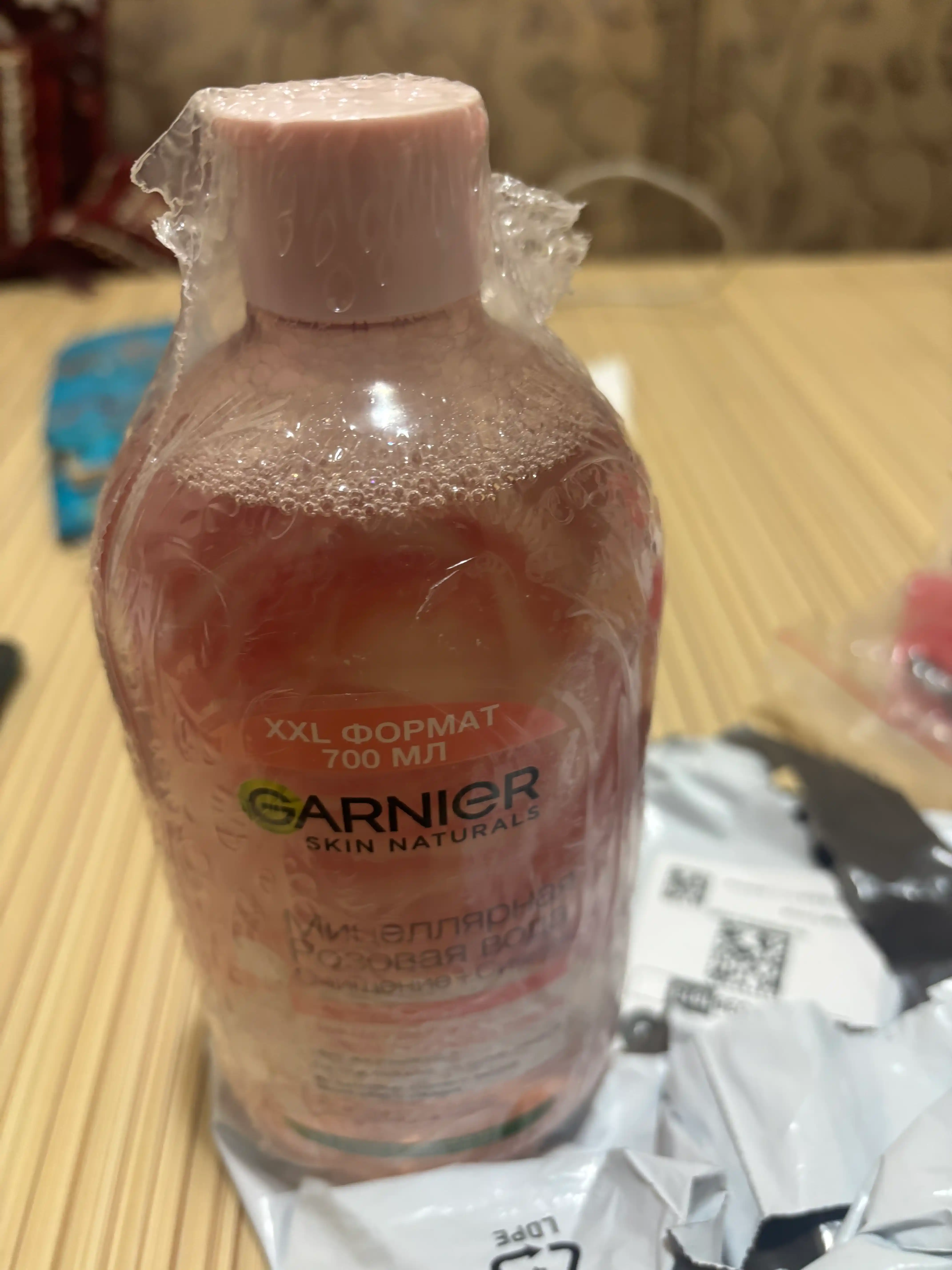 Garnier Micellar Rose Water, Cleanse + Radiance, zerikarli va sezgir teri uchun, 700ml