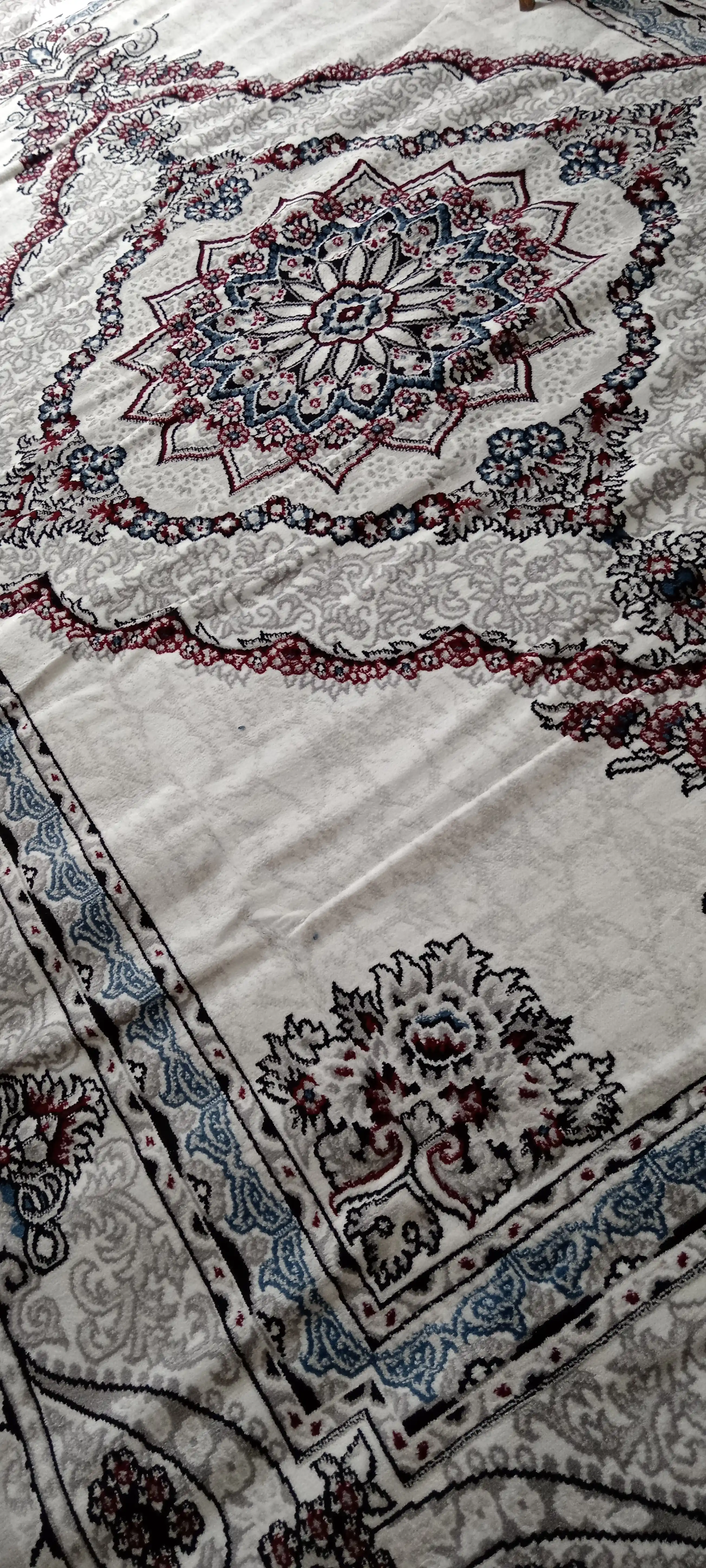 2.5 x 3.5 metrli, uy va xonadon uchun gilam, yumshoq, o‘lchami 250 * 350 sm