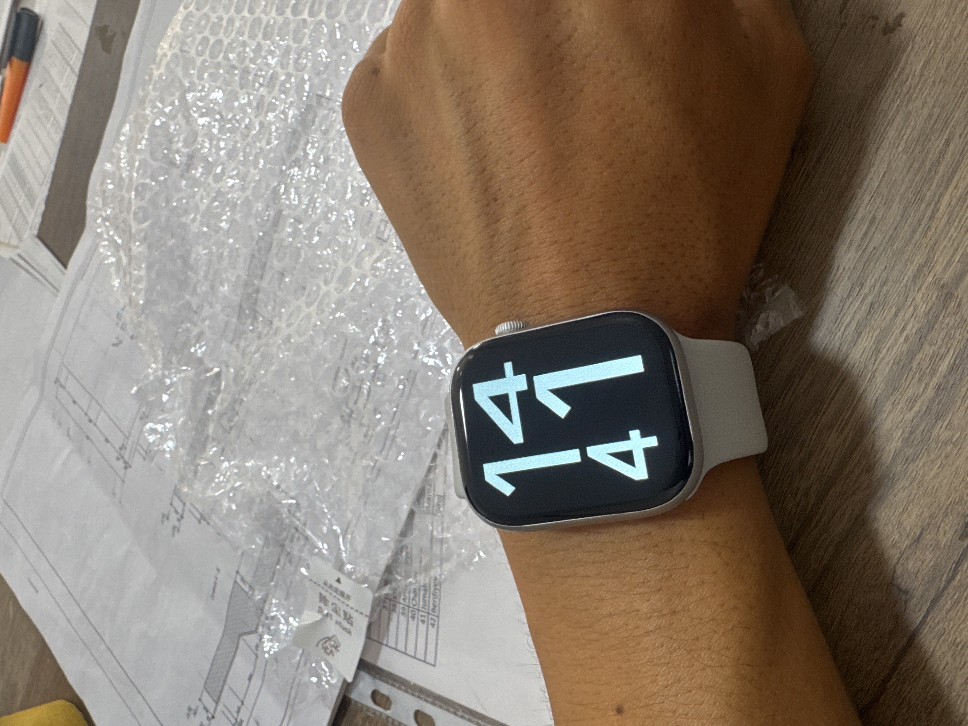 Умные смарт часы Hoco Y30 — пульс, SpO₂, уведомления, Bluetooth, магнитная зарядка