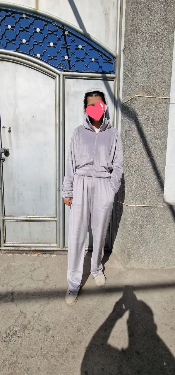 Ayollar sport kostyumi, dvoyka, velur, kapyushonli, xudi + shim, kulrang, issiq