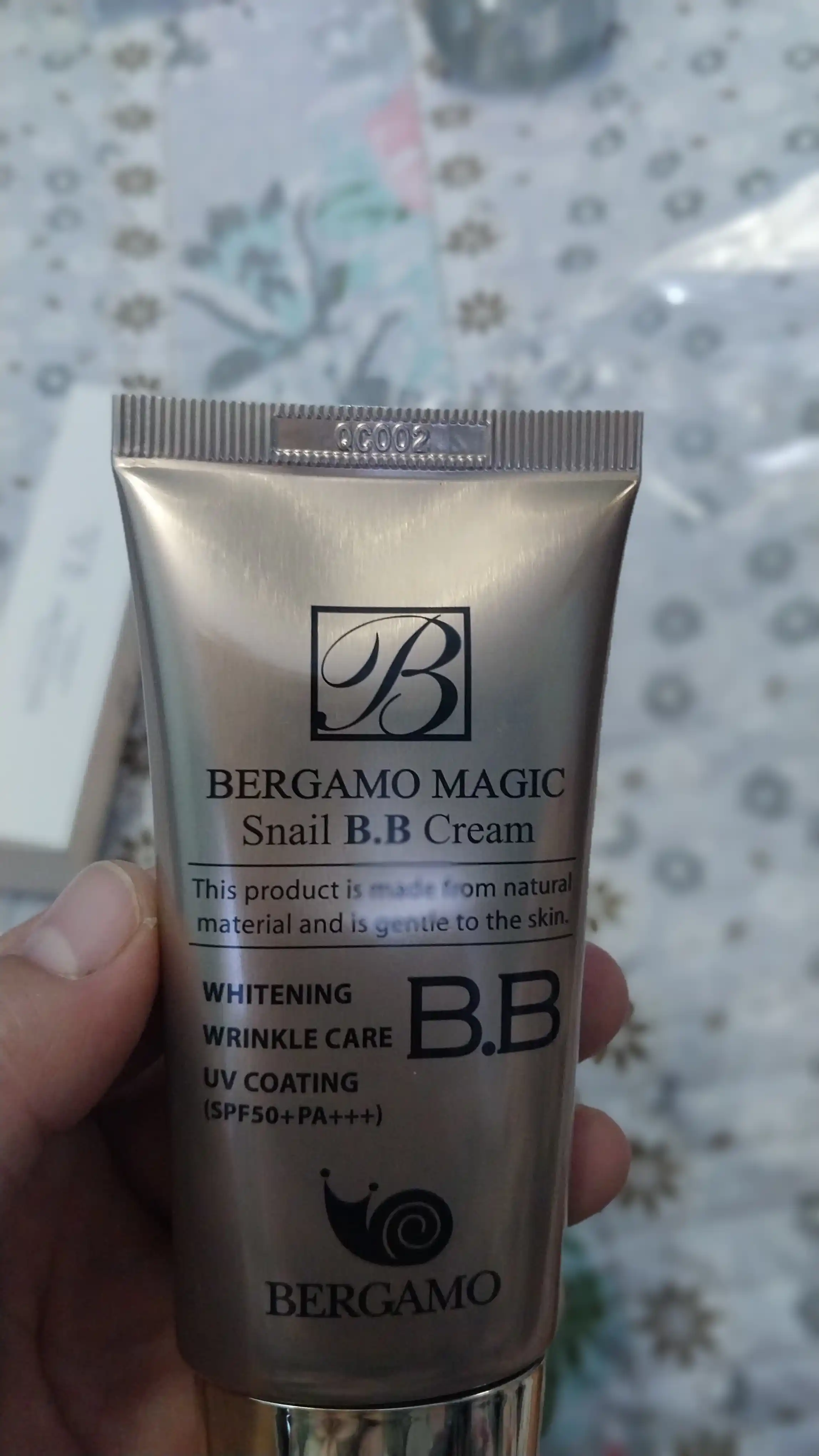 Разглаживающий BB-крем Bergamo Magic, с муцином улитки