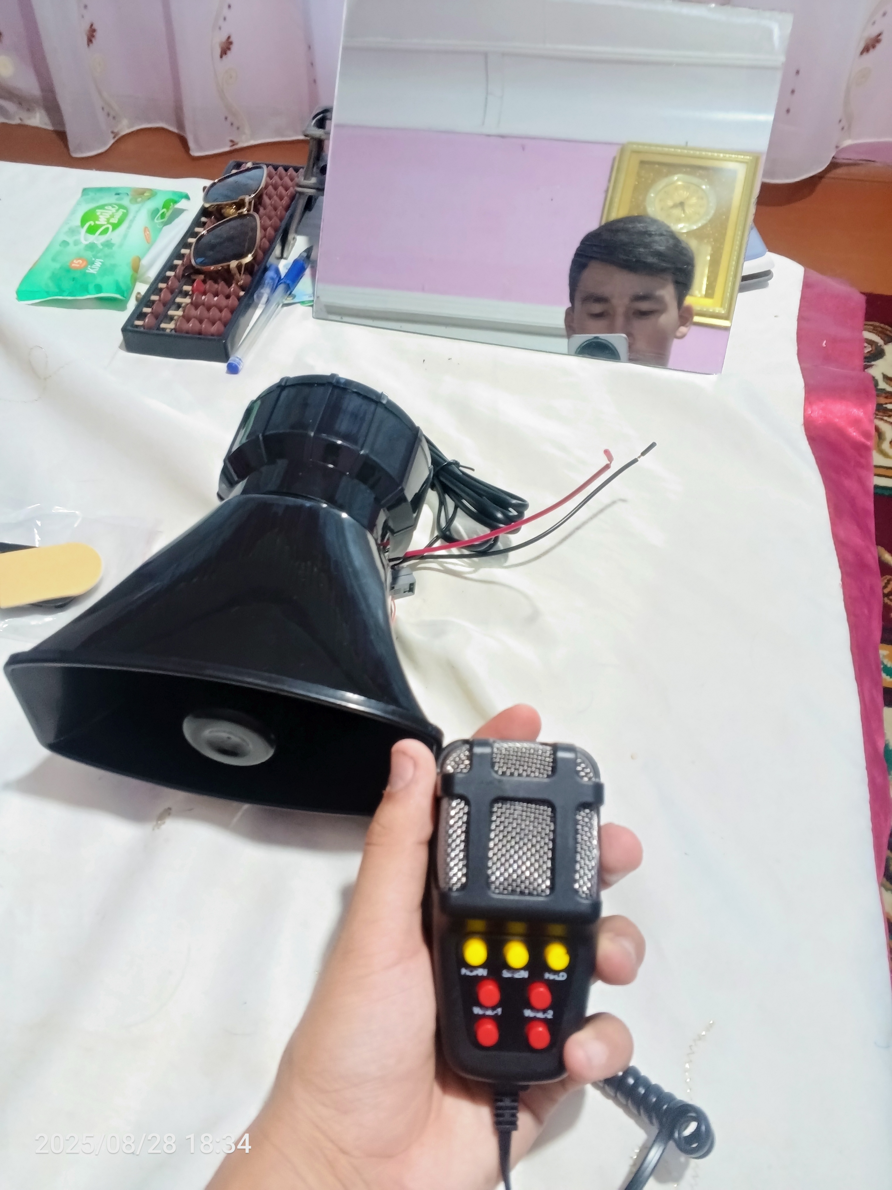 Sirena, karnay va mikrofon bilan SGU, 7 xil signal, 12V, 100W, 150 Db