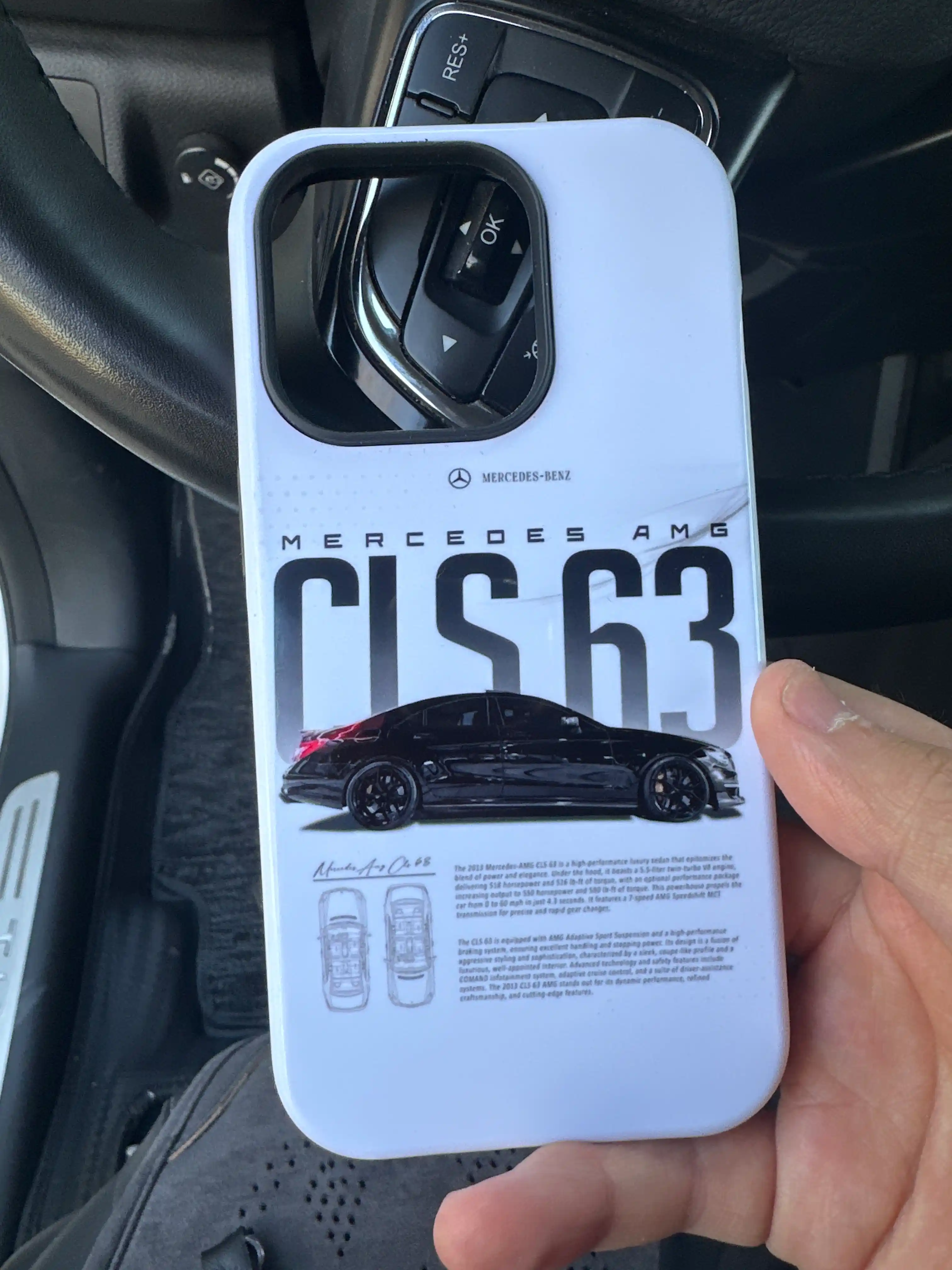 Чехол на iPhone с дизайном автомобиля