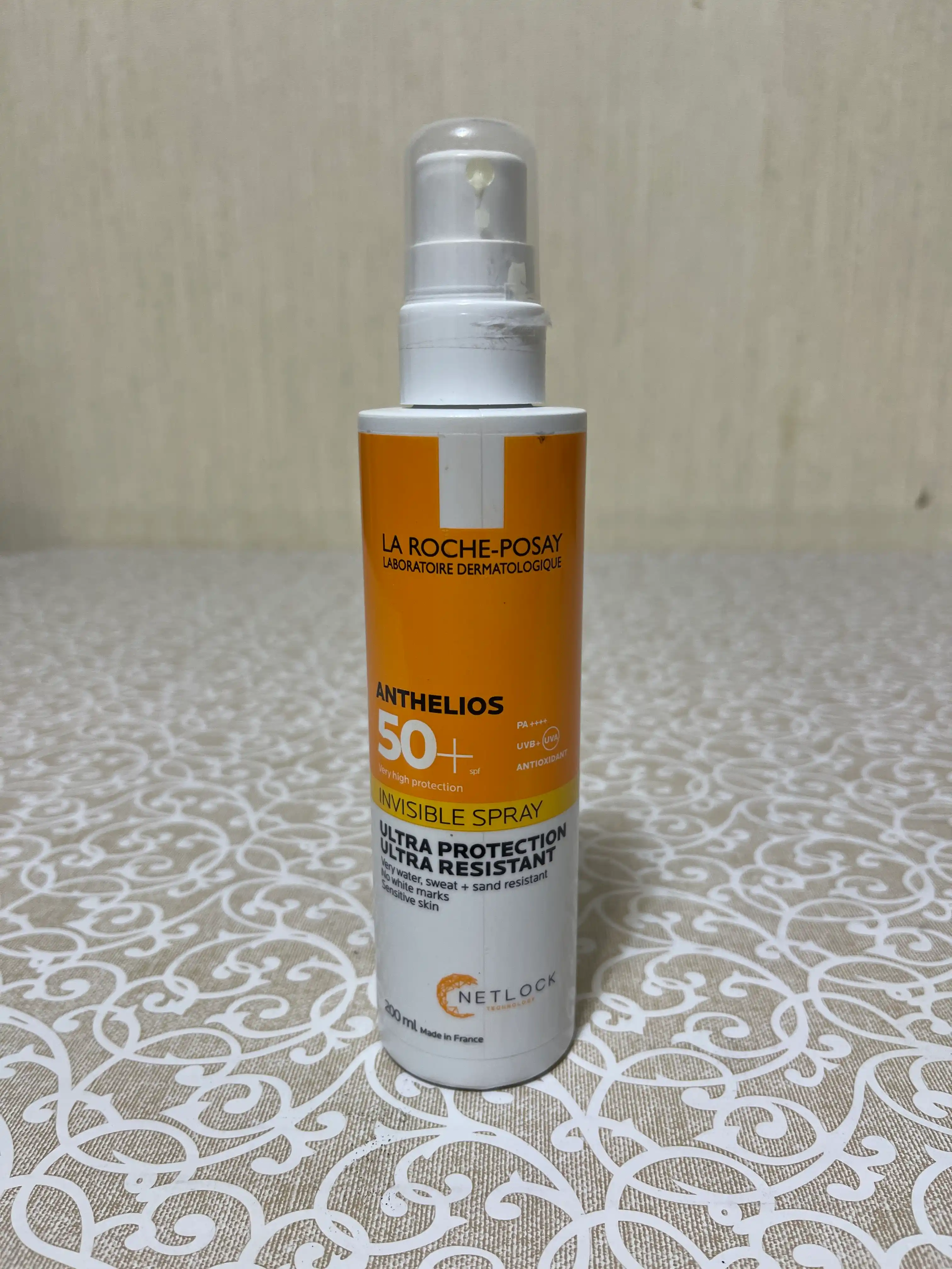 La Roche-Posay Anthelios Солнцезащитный невидимый спрей для лица и тела SPF 50+ / PPD 34, 200 мл