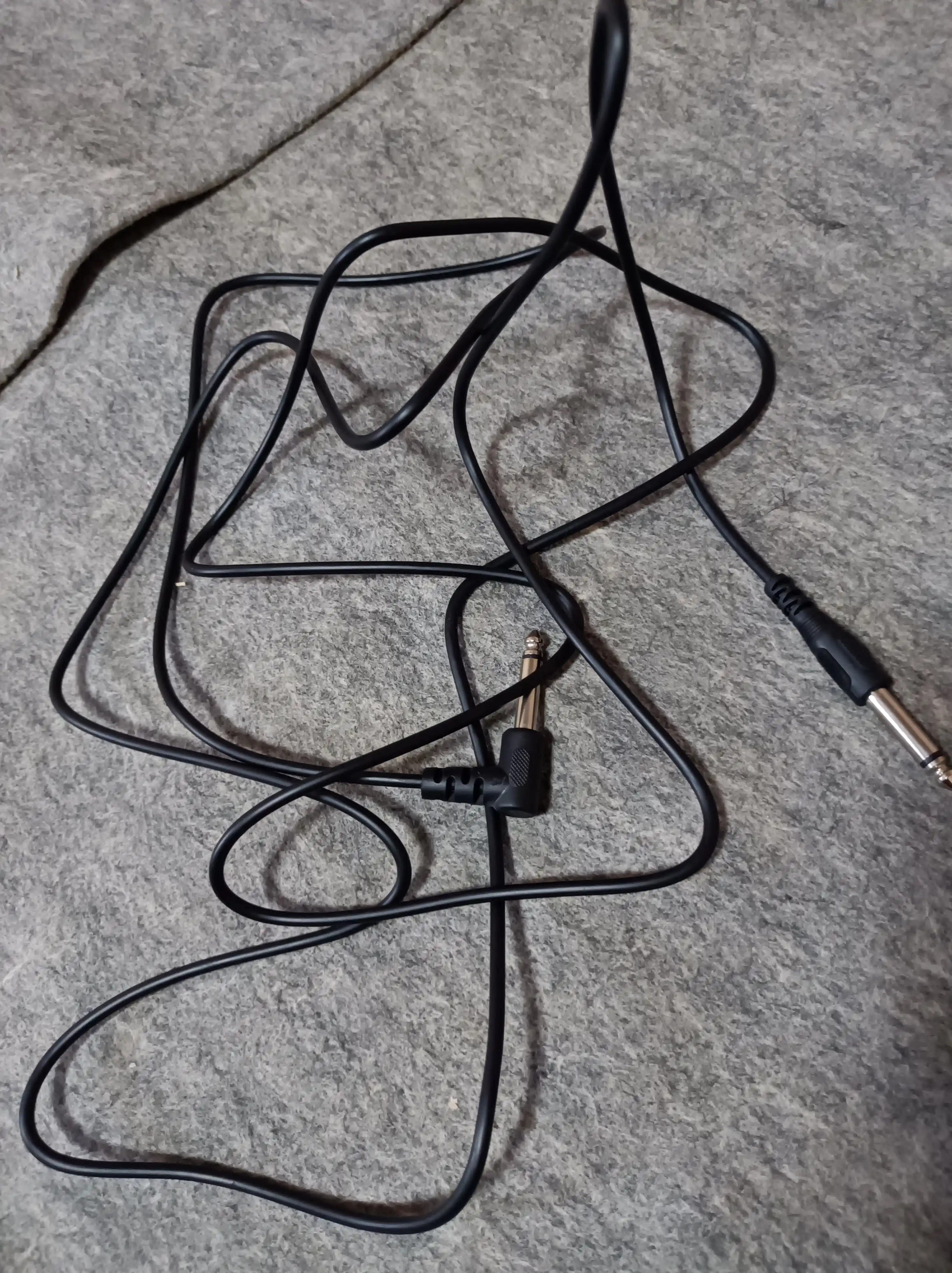 Nstrumental kabel 6.35 mm (burchakli raz'yom), 3 metr