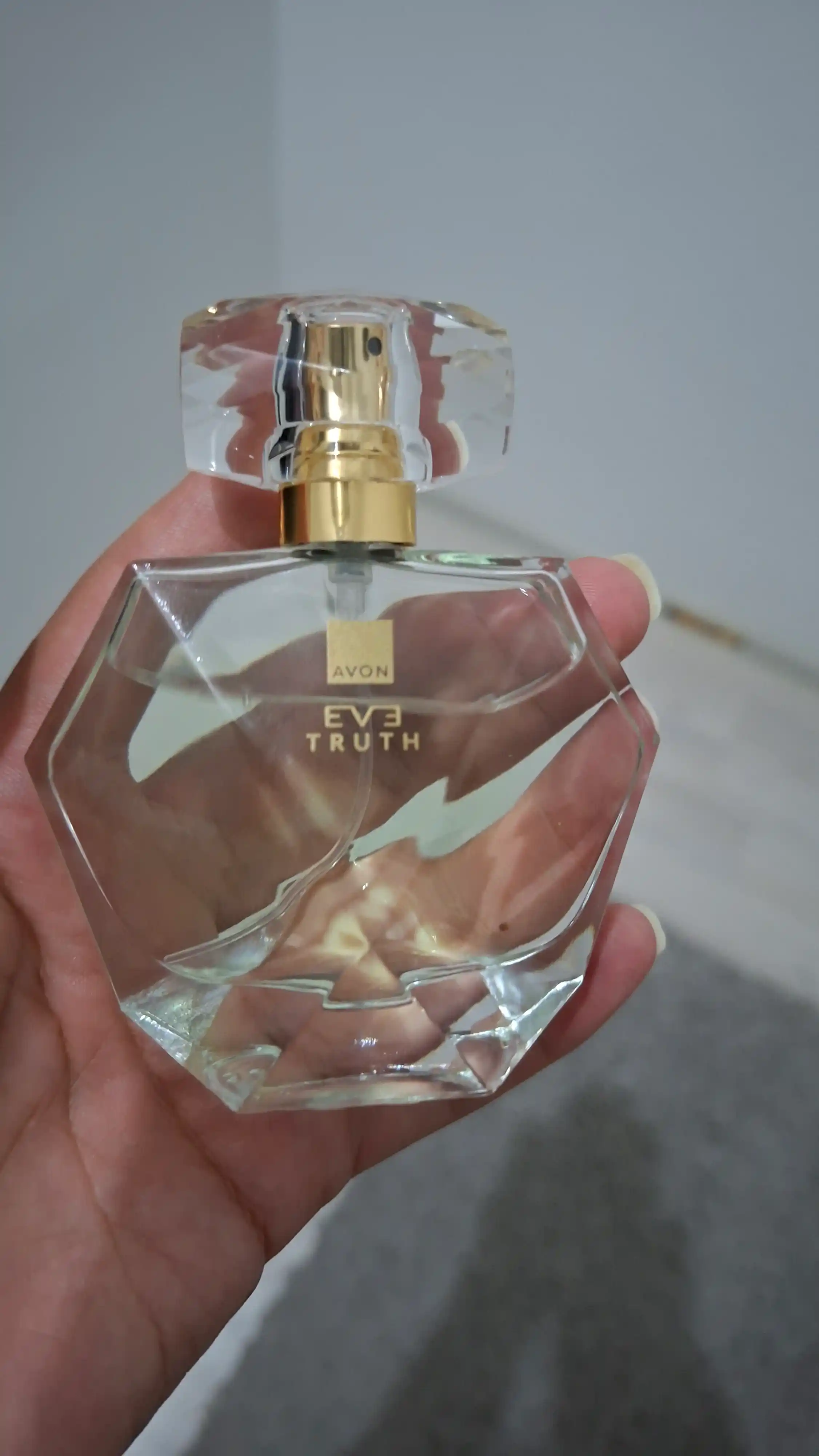 Parfyumlangan suvi Avon Eve Truth, 50 ml
