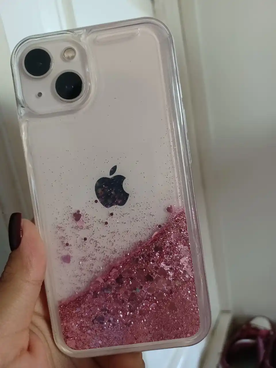 Розовый чехол для iPhone