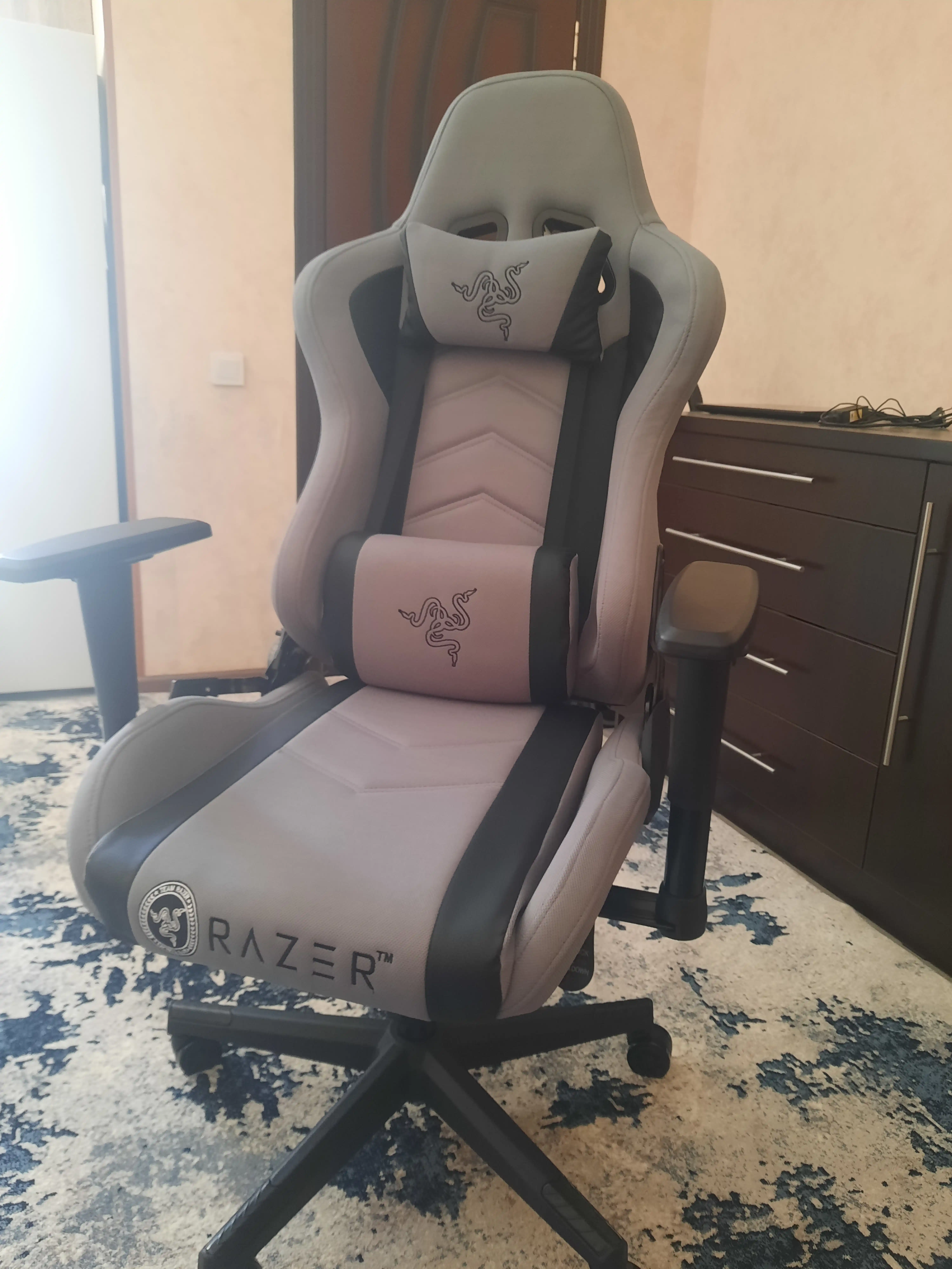 Компьютерное игровое кресло