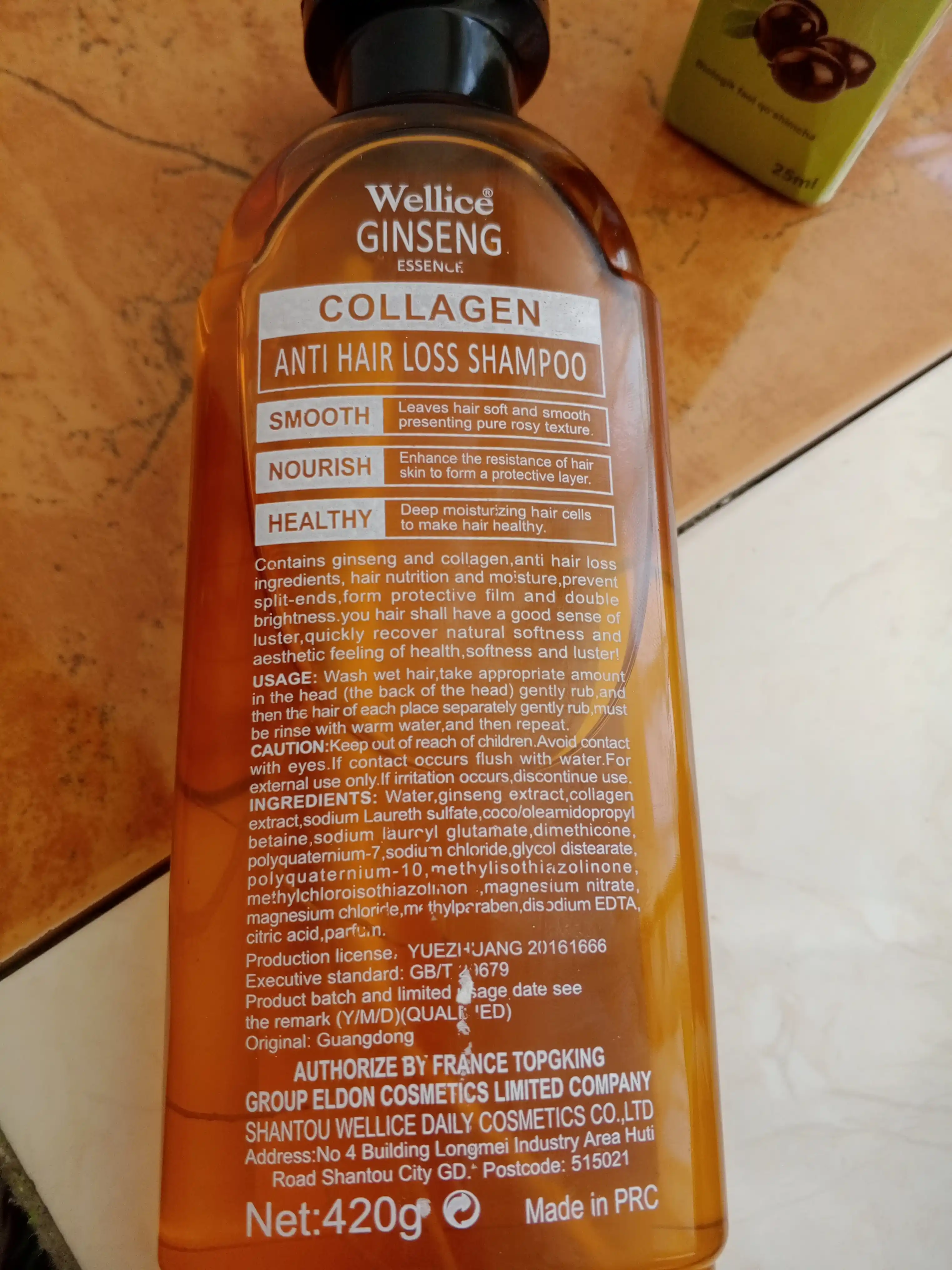 Soch to'kilishiga qarshi davolovchi shampun jenshenli Wellice Ginseng Collagen, 420 ml