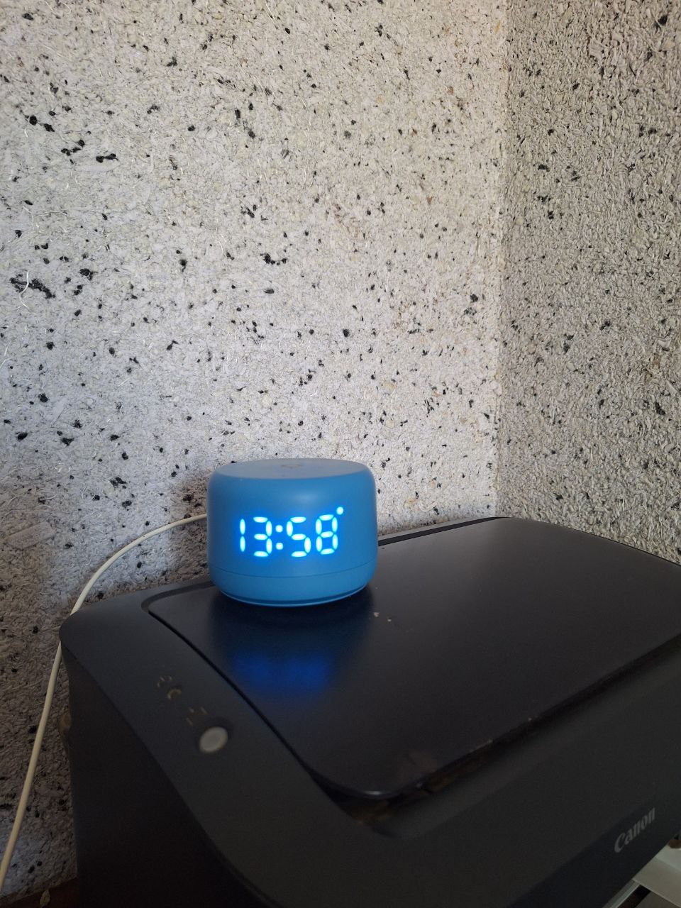 ChatGPT-da Alisa bilan Yandex Stantsiya Light 2 aqlli kolonka