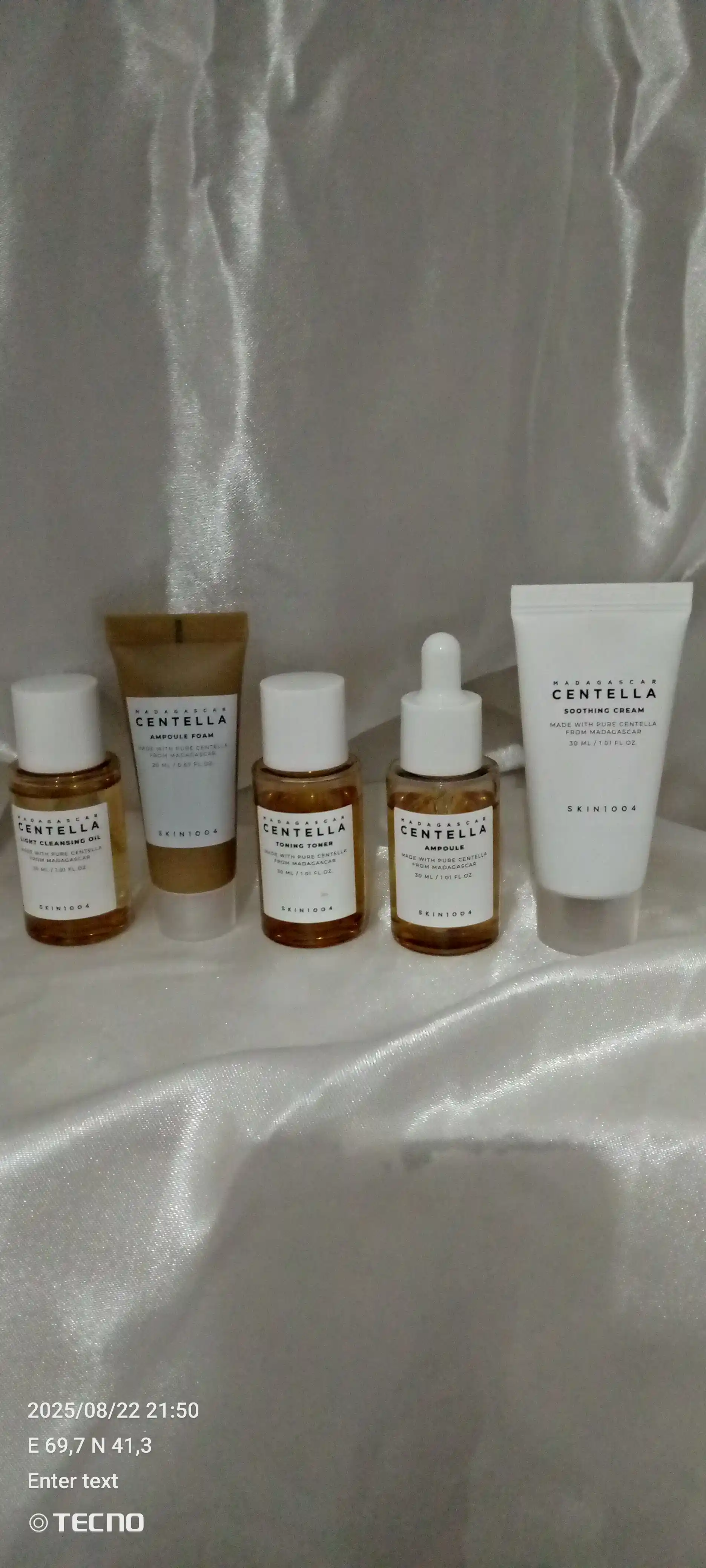 Набор для ухода за кожей Skin 1004 Madagascar Centella Travel Kit, мини сет