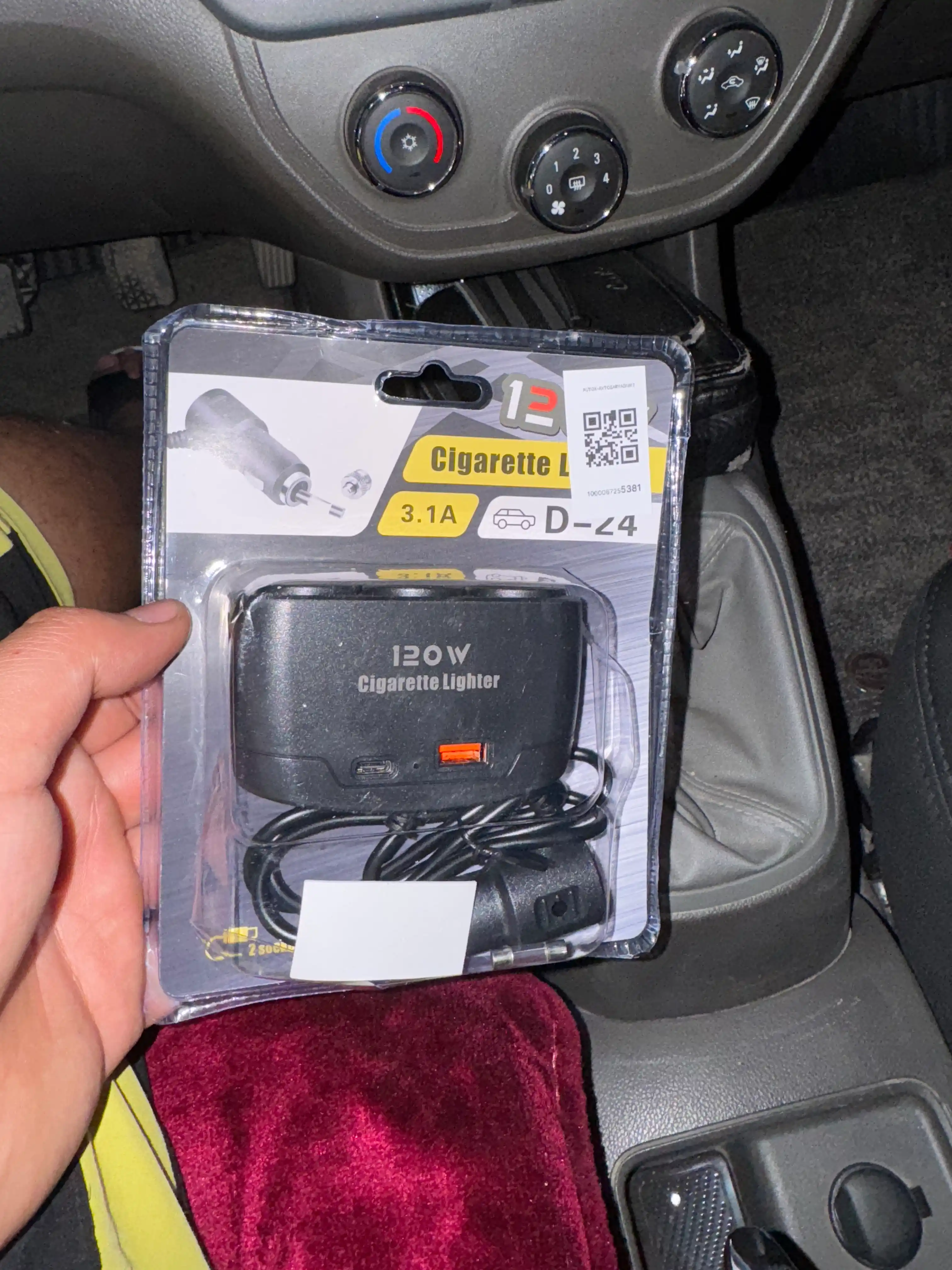 Avtomobil zaryadlovchi adapter, 3 ta sigaret ulagichi, USB, Type-C PD quvvatlash, 12V/24V