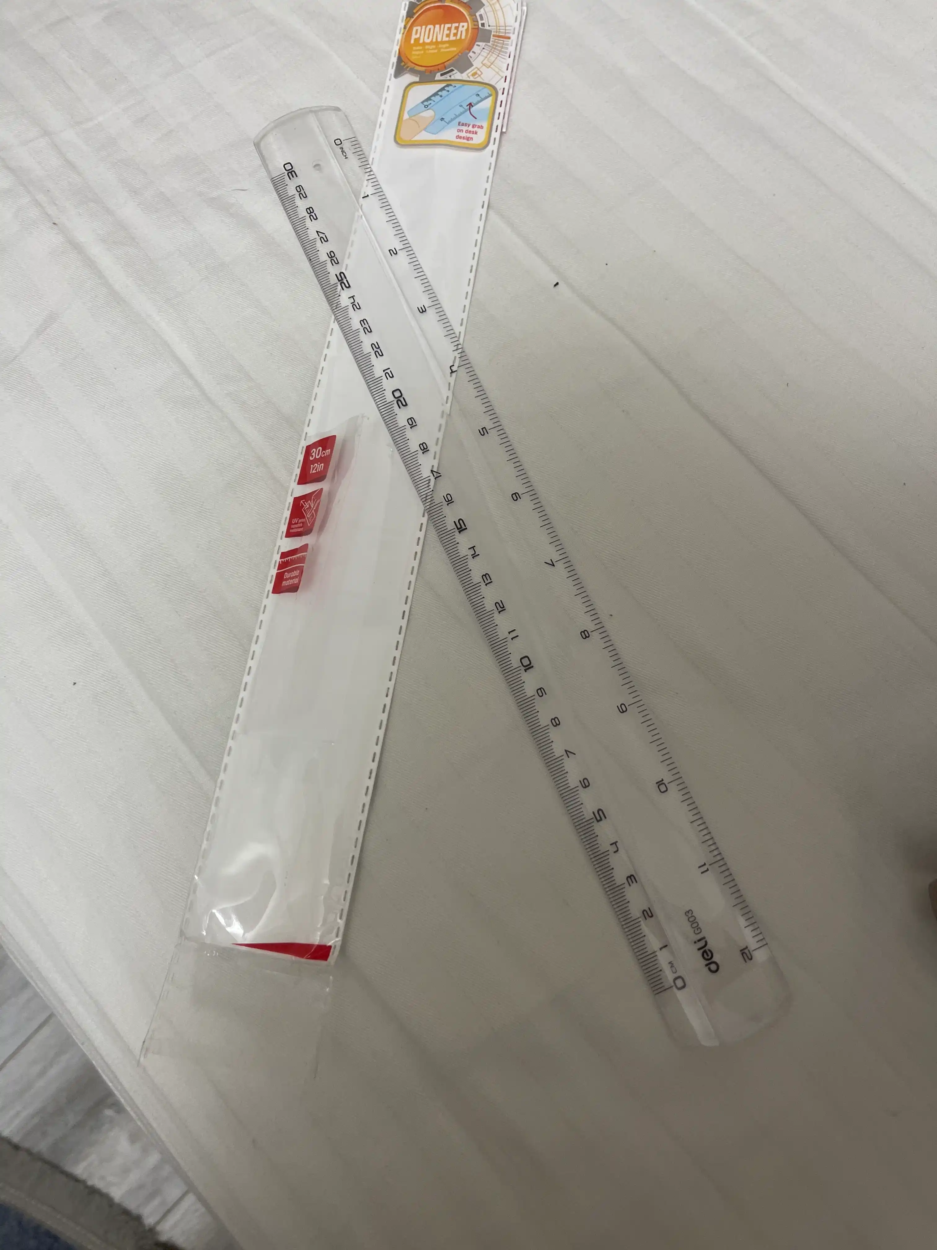 Линейка Deli EG00312, 30 см