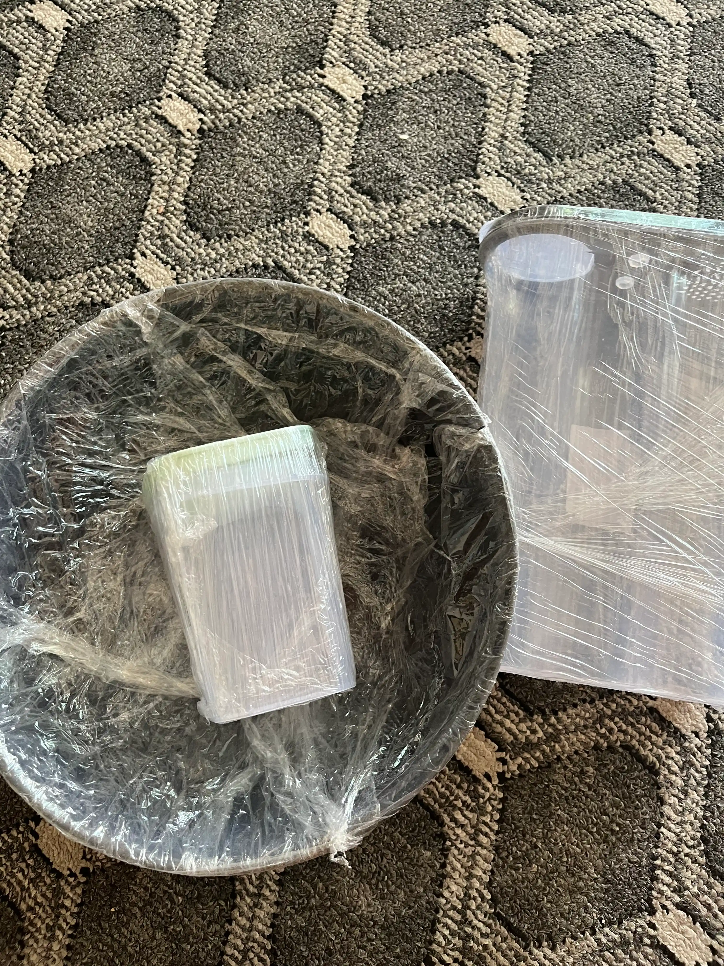 Plastik konteyner quyma mahsulotlar uchun, sochiluvchan mahsulot saqlash uchun