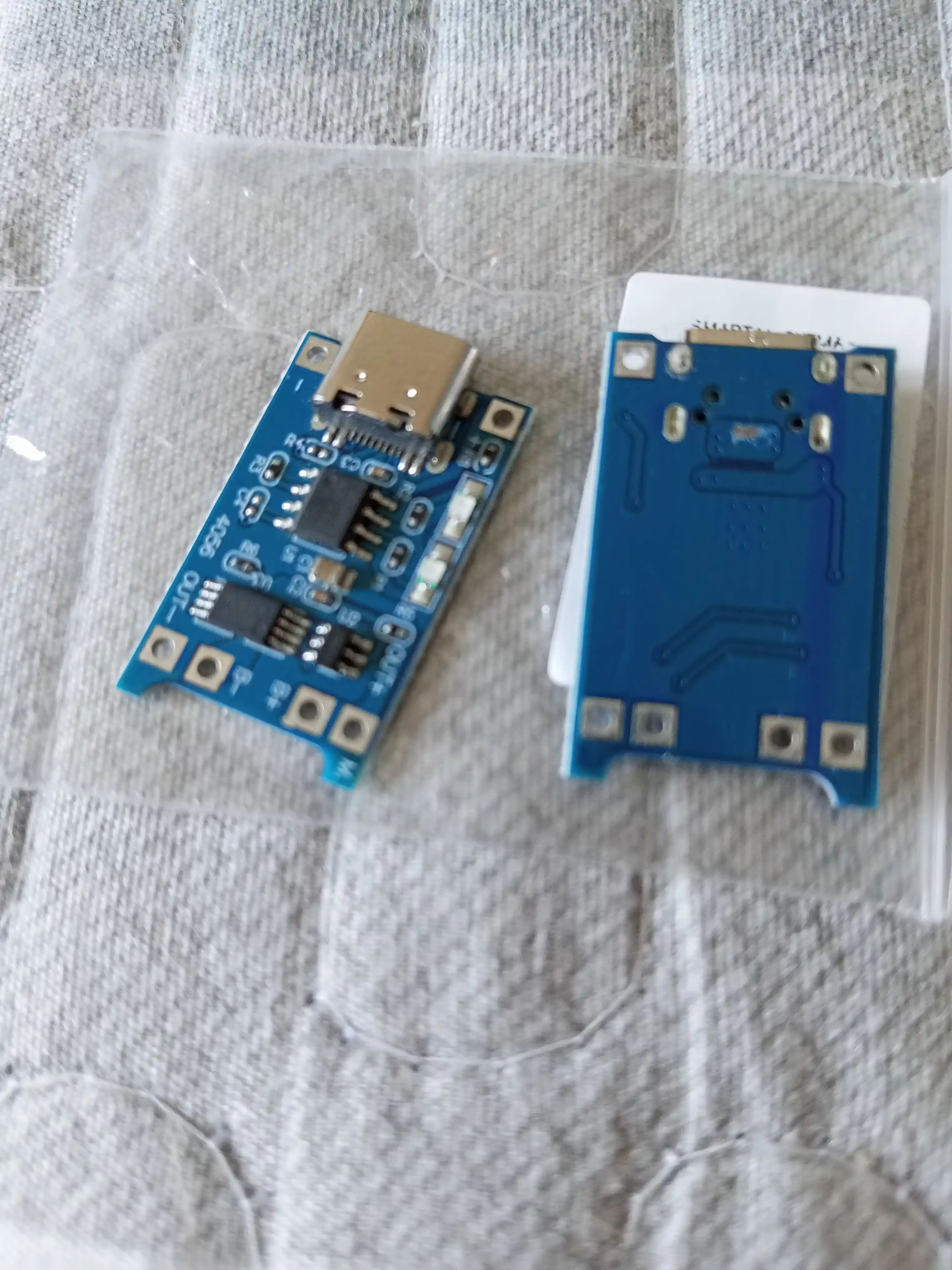 TP4056A Type-C va Micro USB litiy batareyalarini zaryadlash va himoyalash moduli